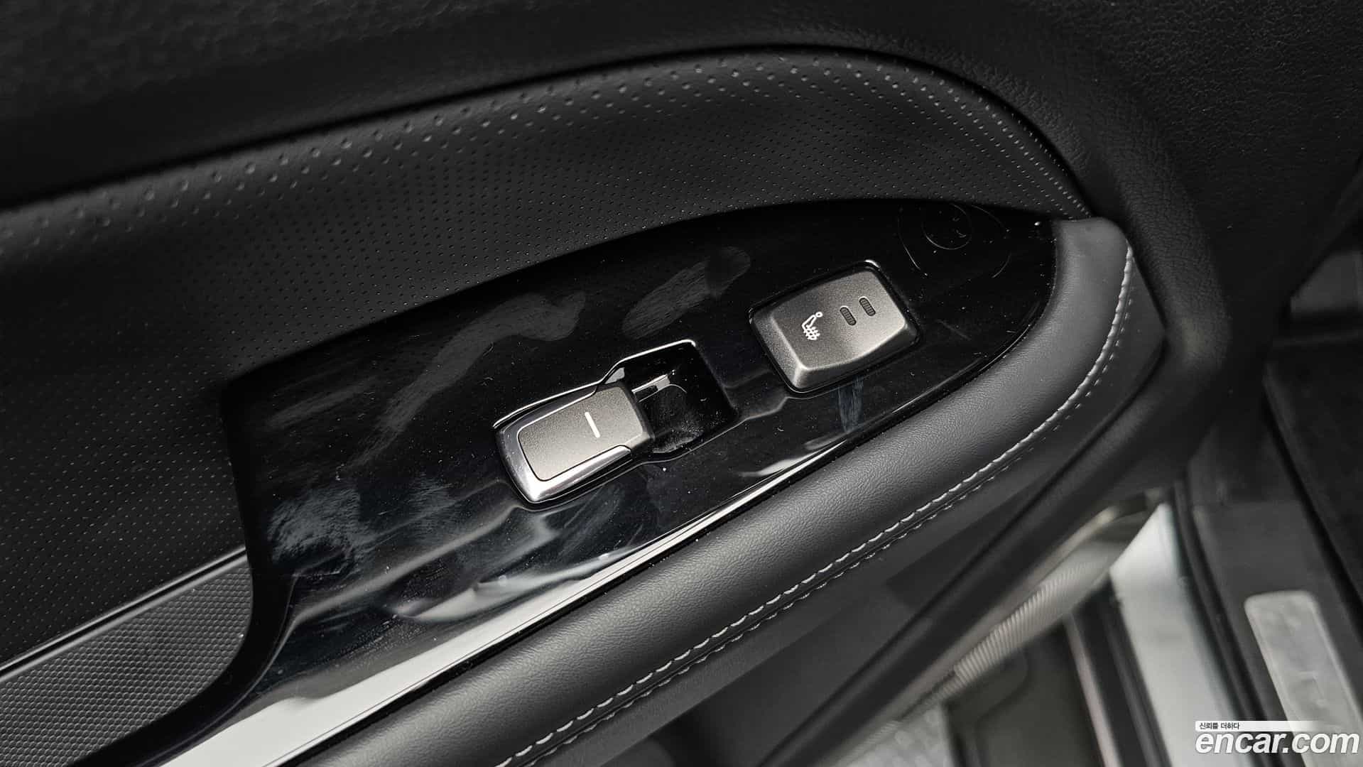 Rexton KG Mobility 2017.5-OPTION-023