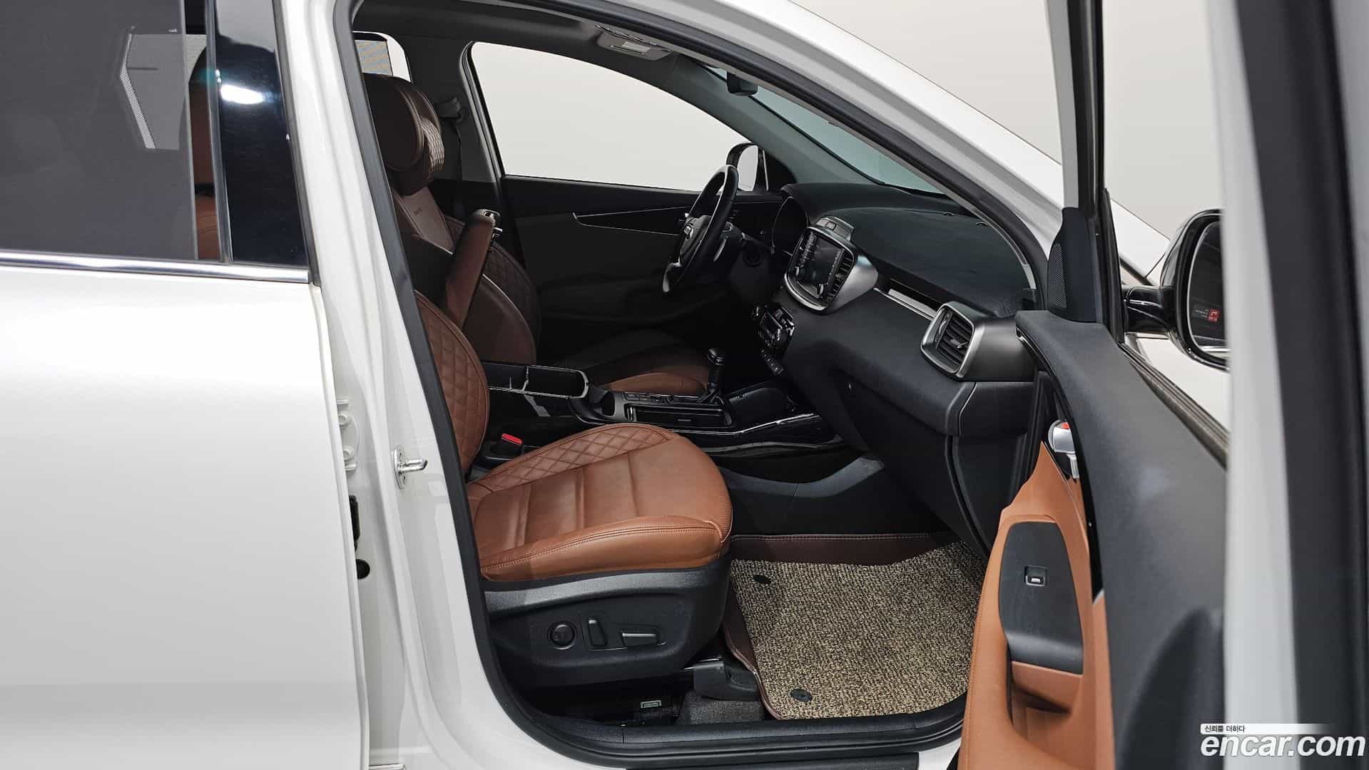 Sorento Kia 2018.6-OPTION-015
