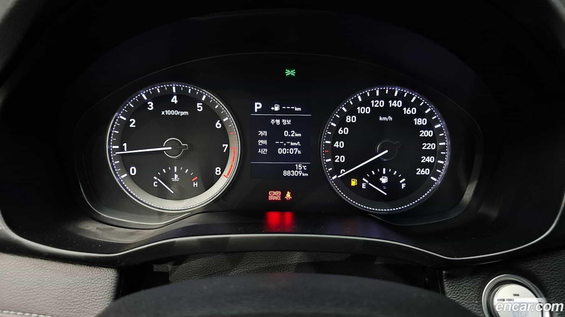 Grandeur Hyundai 2017.4-INNER-008