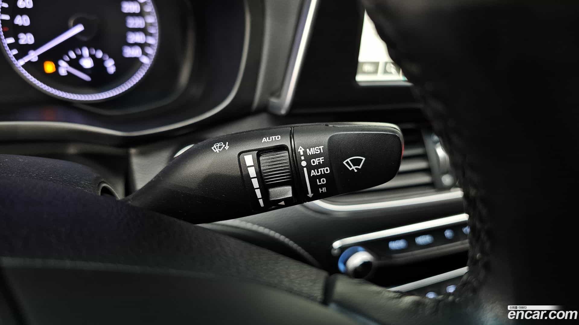 Grandeur Hyundai 2017.4-OPTION-021