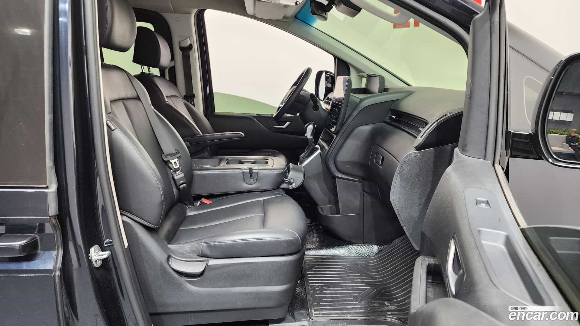 Staria Hyundai 2022.2-OPTION-015