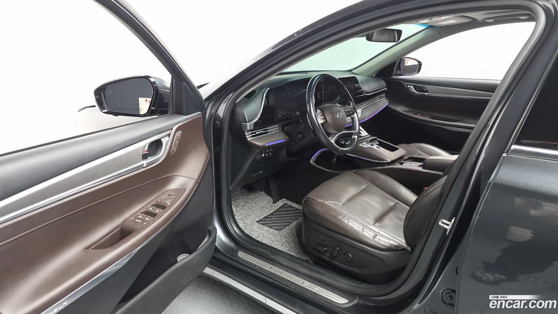 Grandeur Hyundai 2021.2-INNER-010