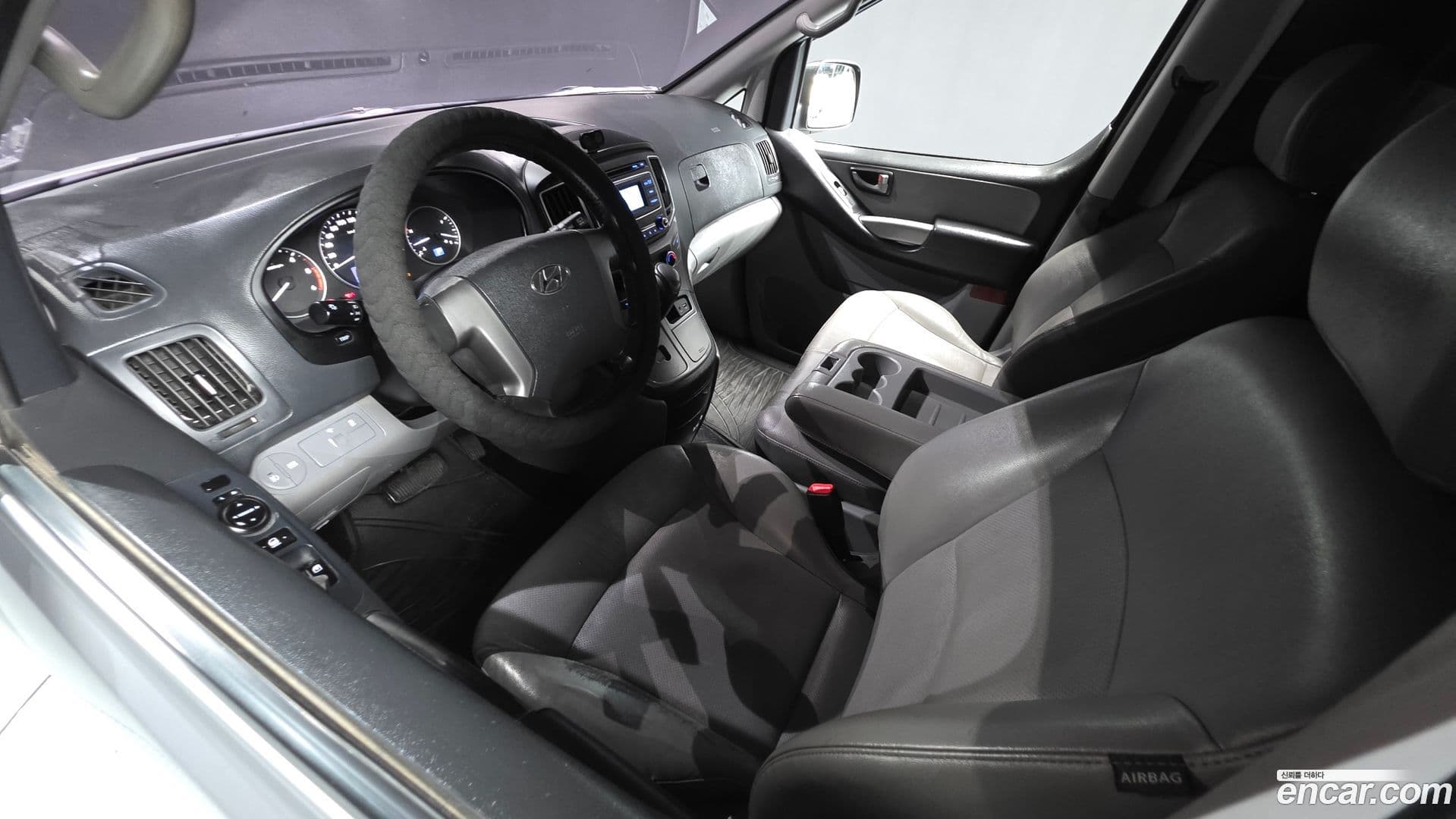 Main__Slider__Photo:Starex Hyundai 2018.6-6