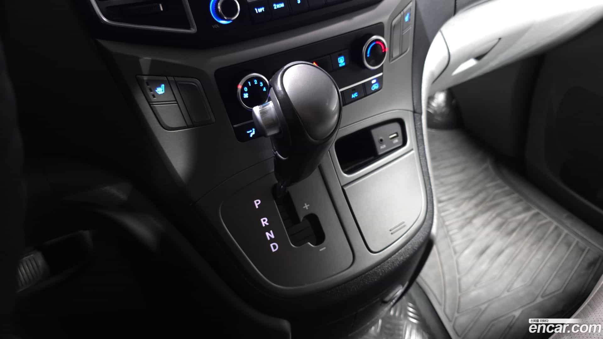 Starex Hyundai 2018.6-INNER-009