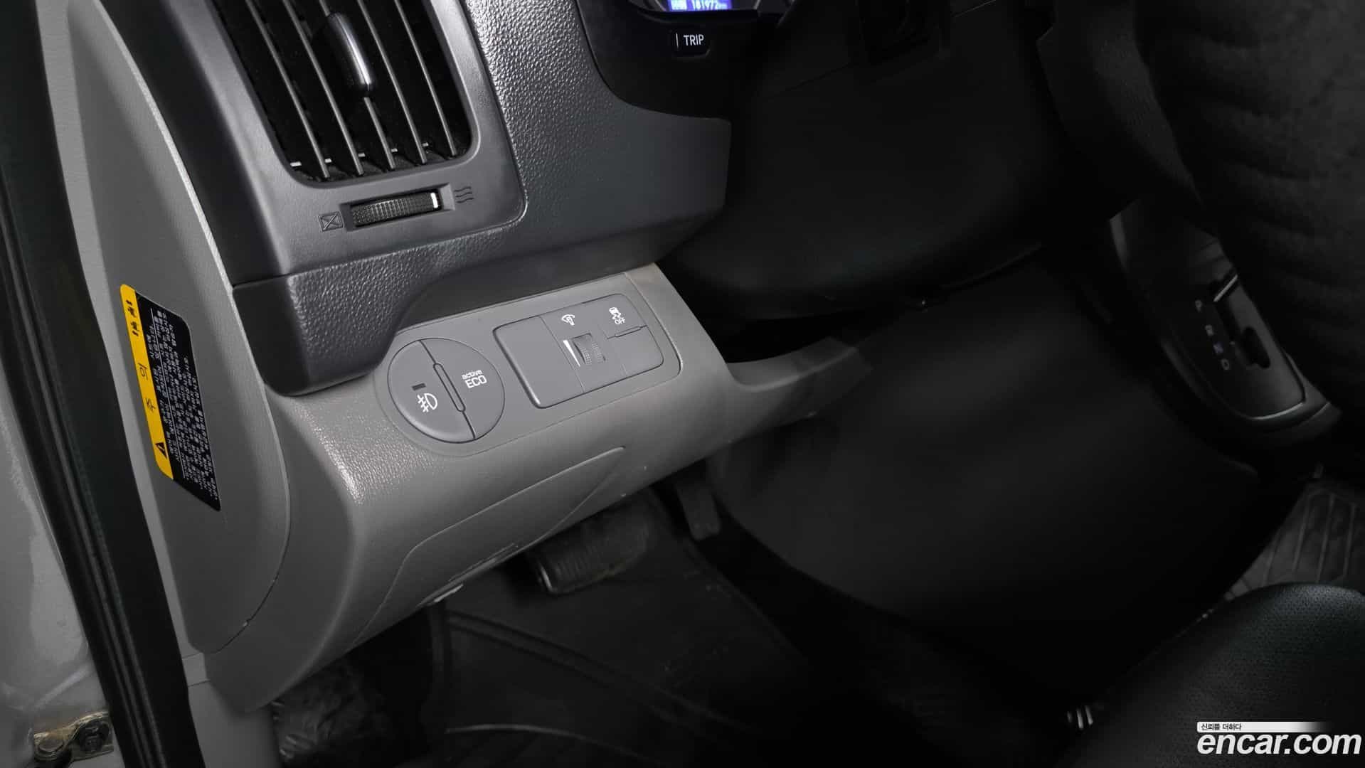 Starex Hyundai 2018.6-OPTION-018