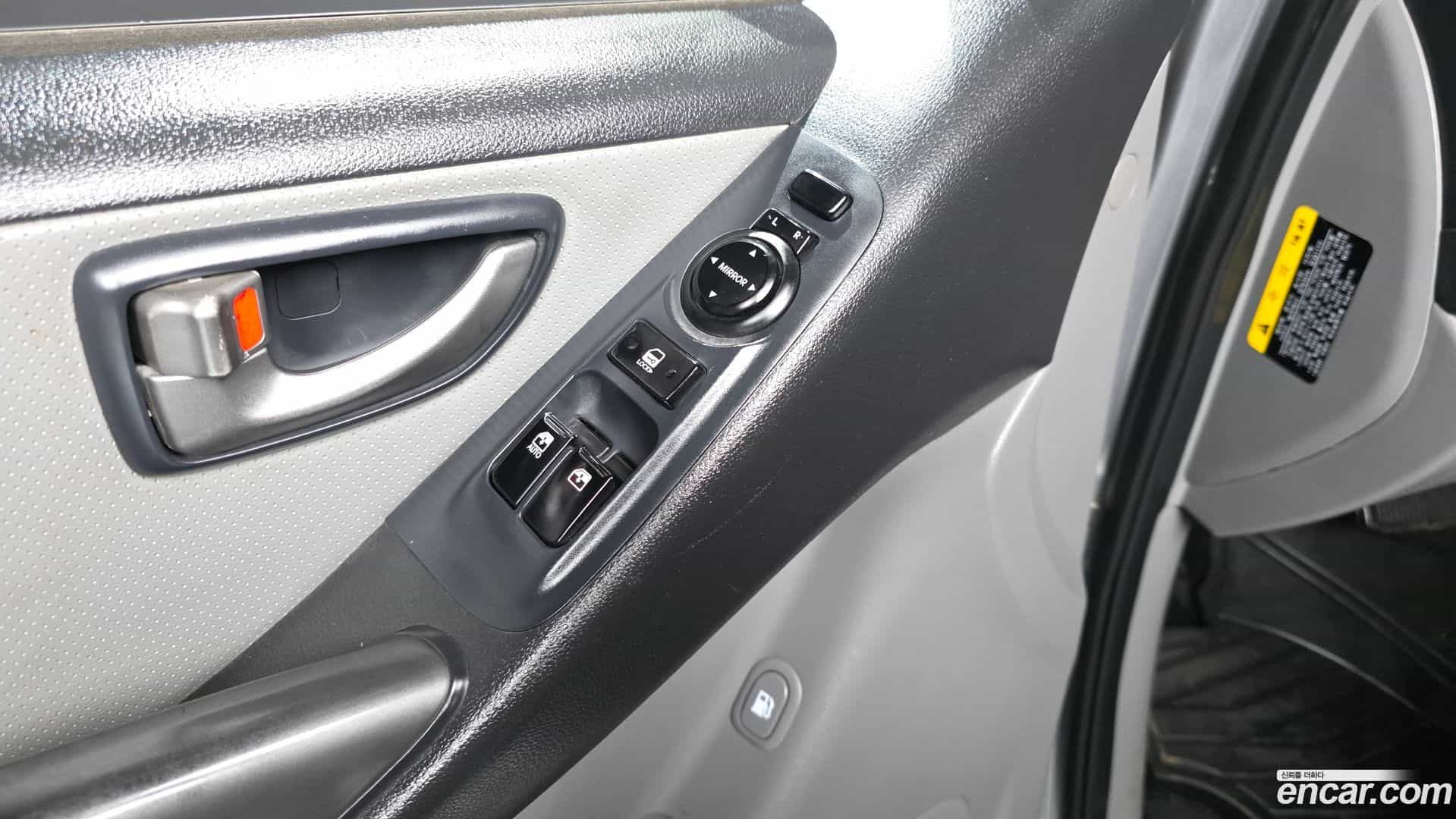 Starex Hyundai 2018.6-OPTION-022