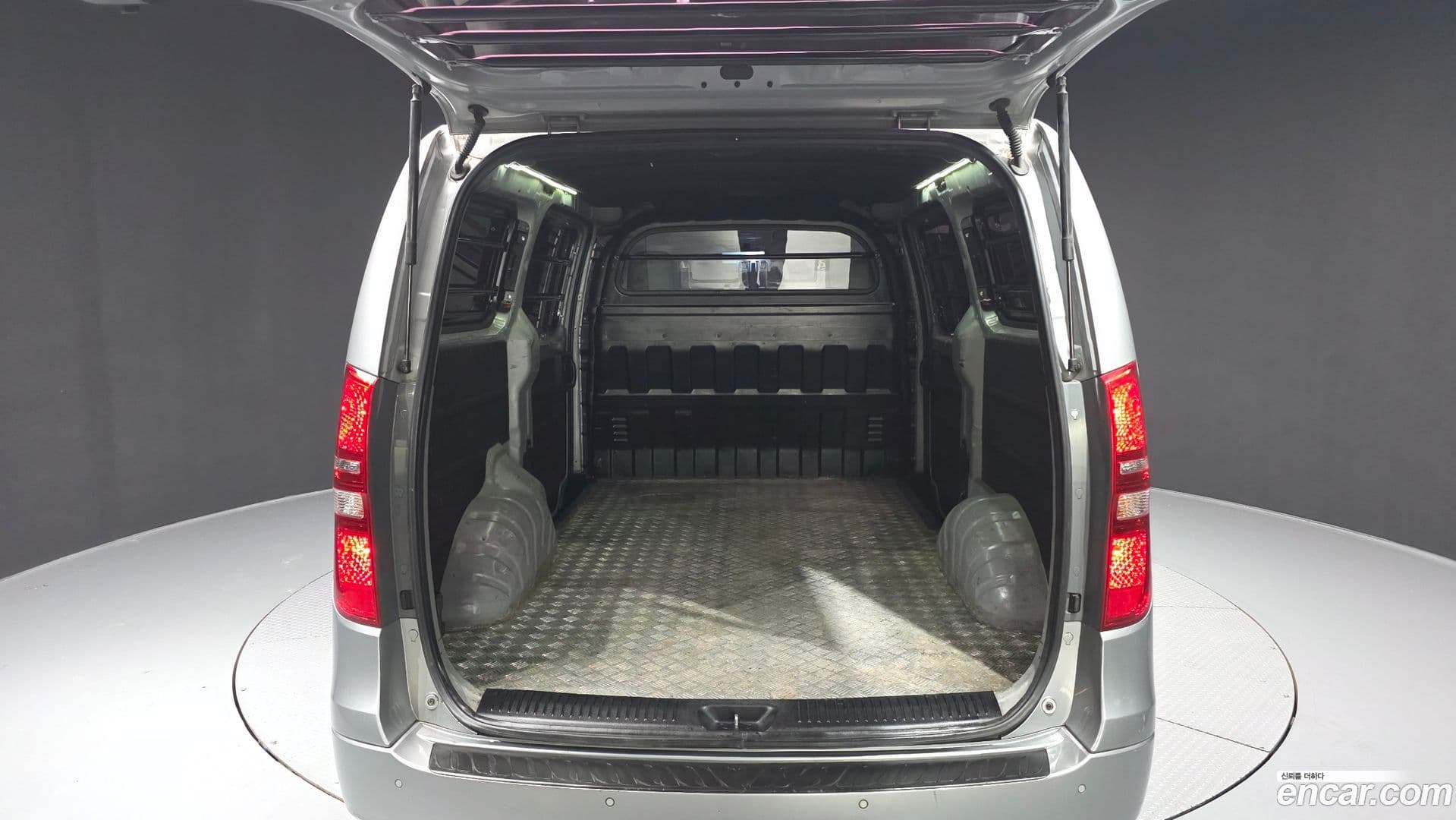 Main__Slider__Photo:Starex Hyundai 2018.6-19