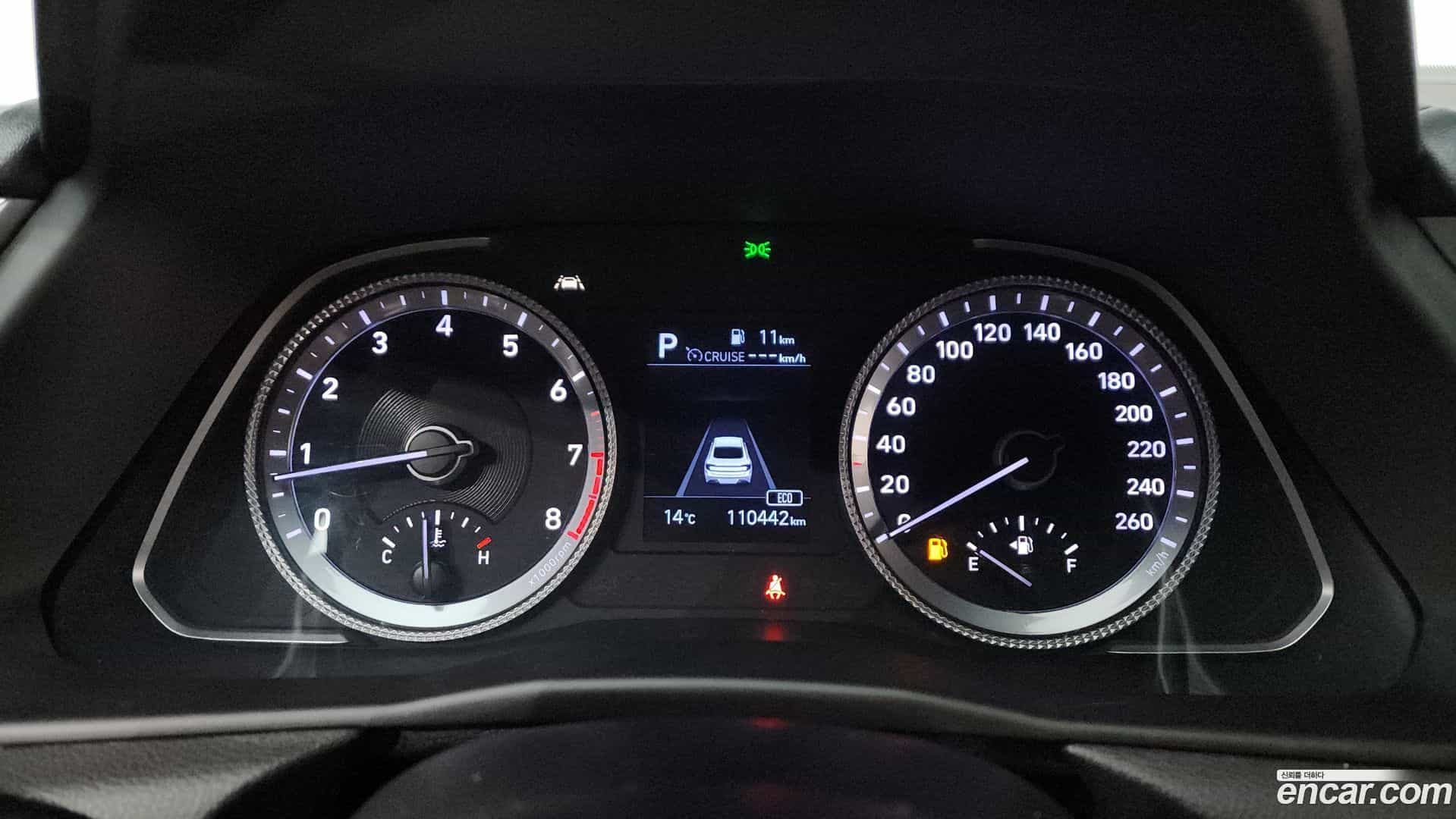 Sonata Hyundai 2019.4-INNER-008