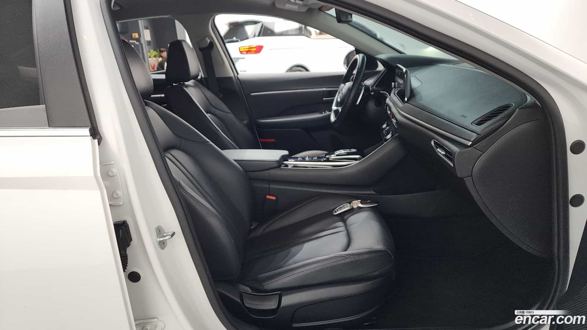 Sonata Hyundai 2019.4-OPTION-015