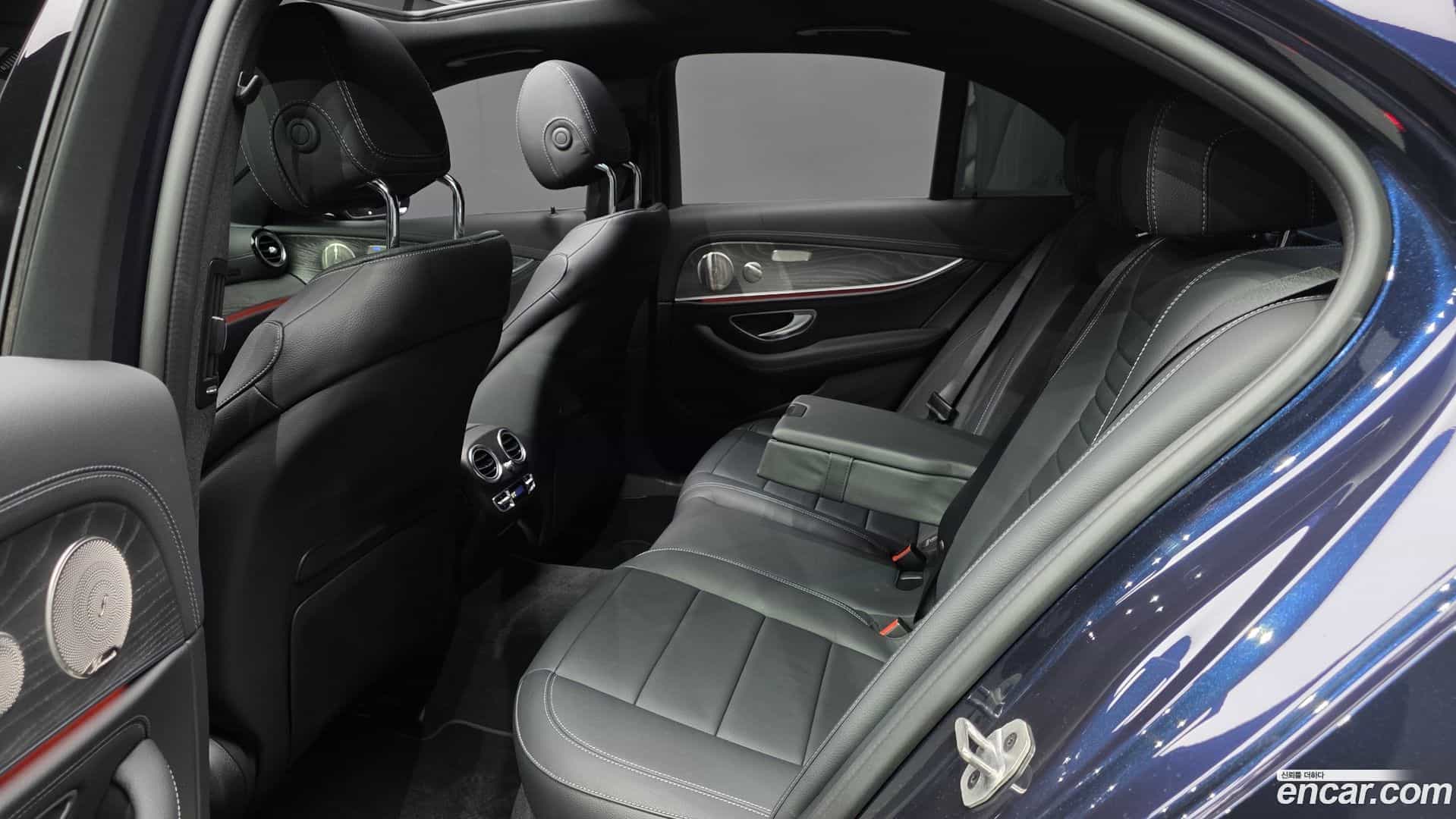 E-Class Mercedes-Benz 2023.3-OPTION-015