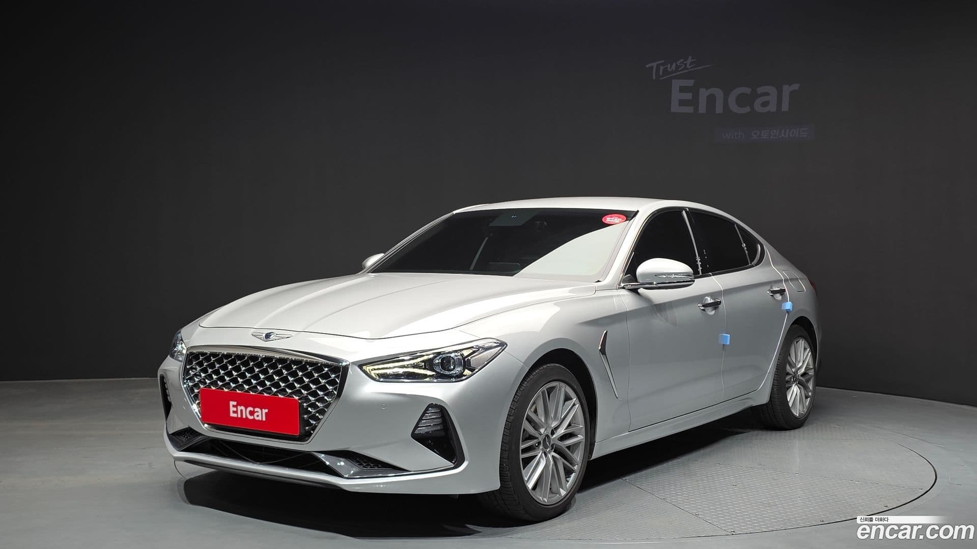 Main__Slider__Photo:G70 Genesis 2019.1-0