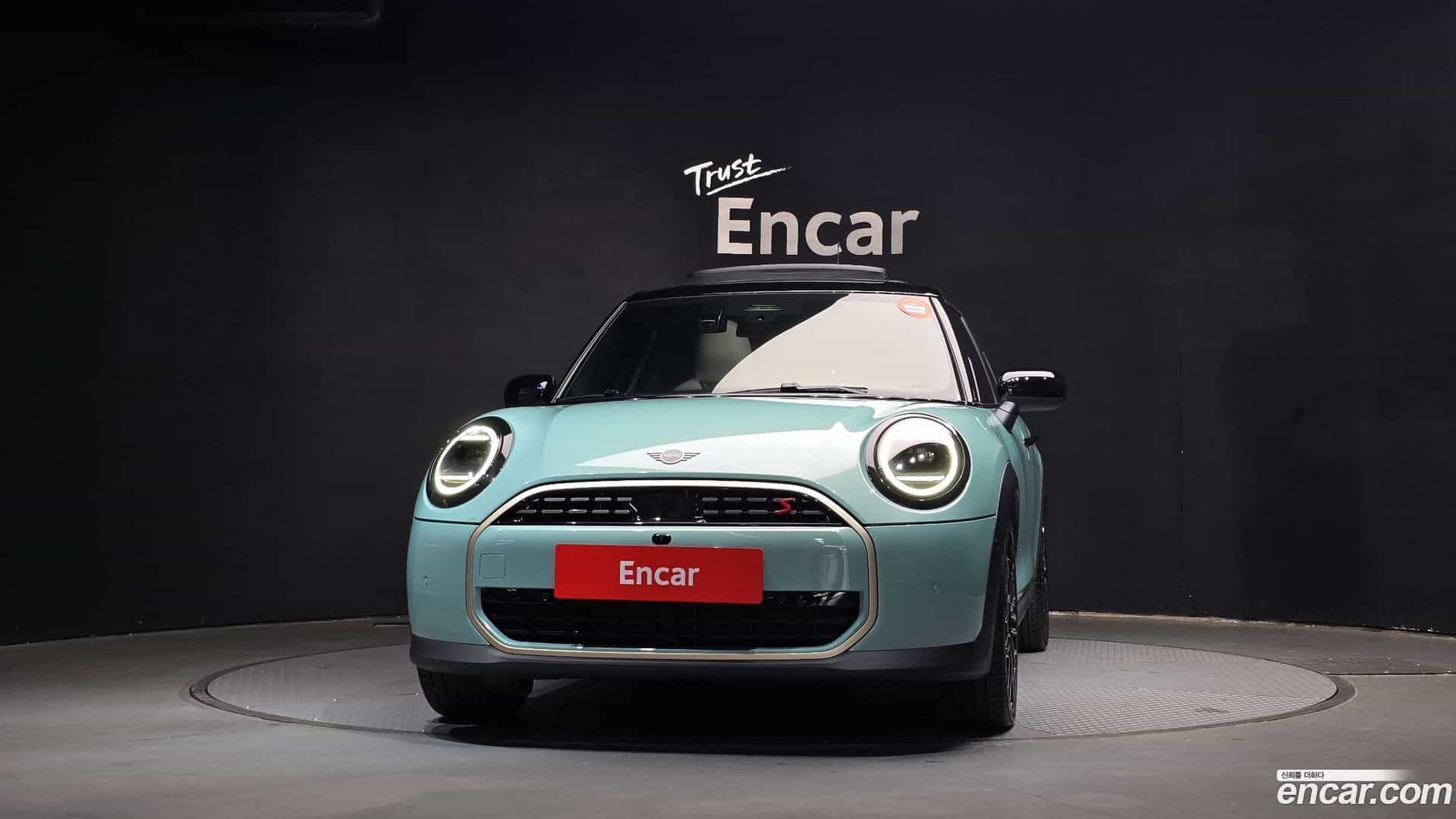 Cooper Mini 2025.2-OUTER-003