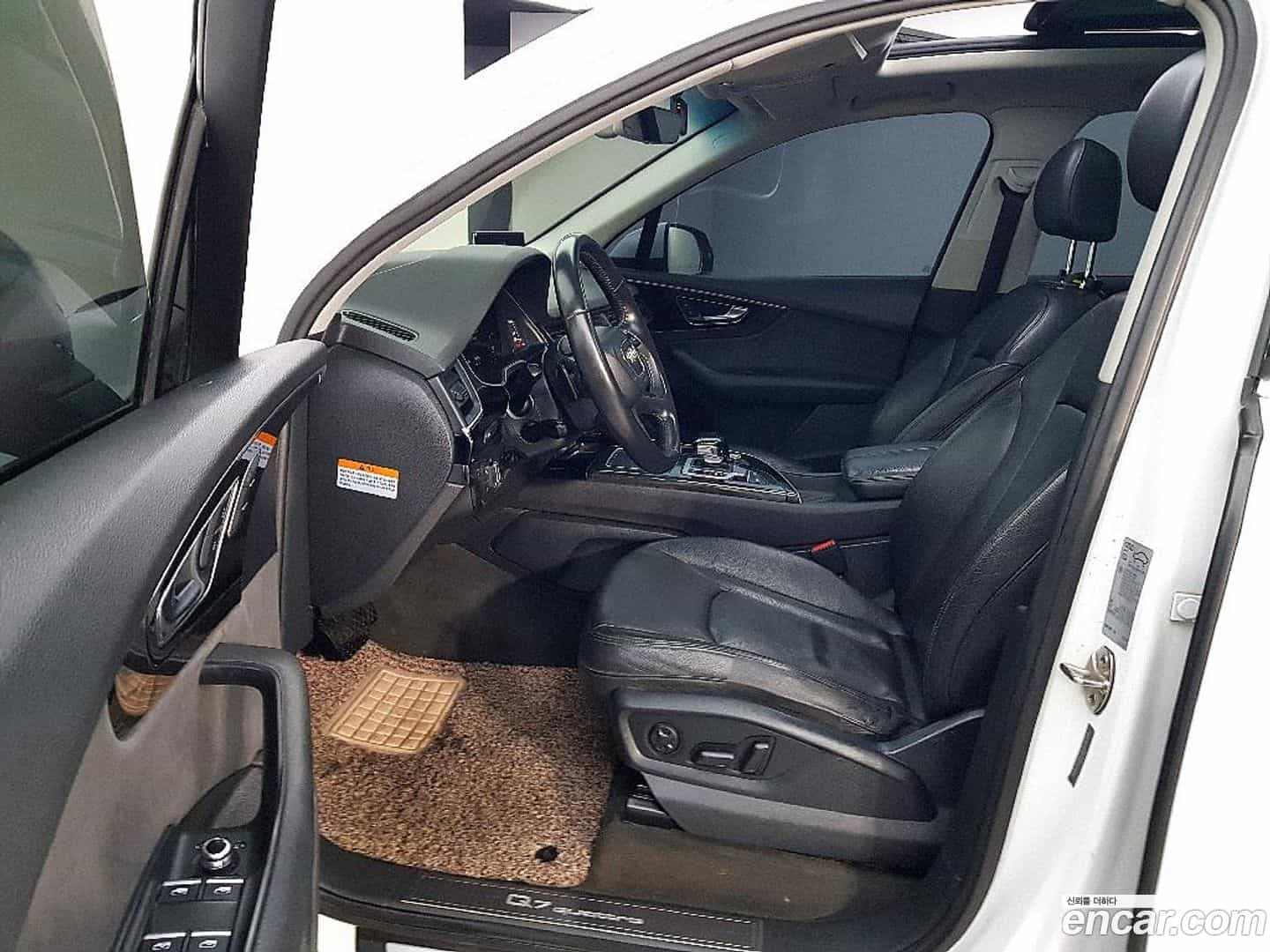 Q7 Audi 2016.2-INNER-008
