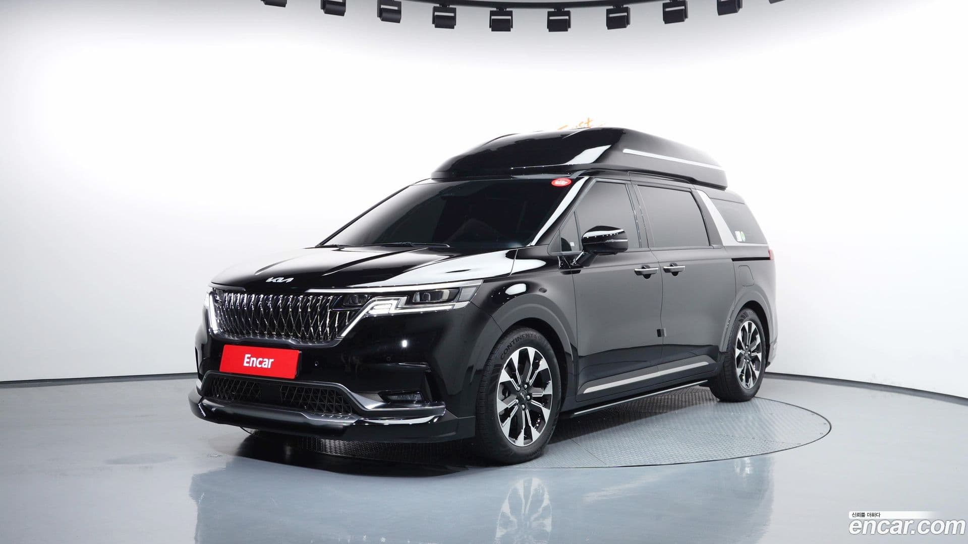 Main__Slider__Photo:Canival Kia 2022.8-0