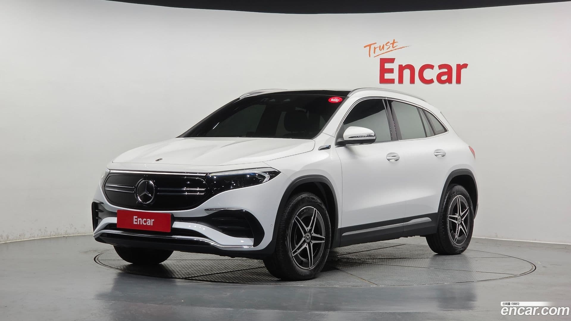 Main__Slider__Photo:EQA Mercedes-Benz 2023.2-0