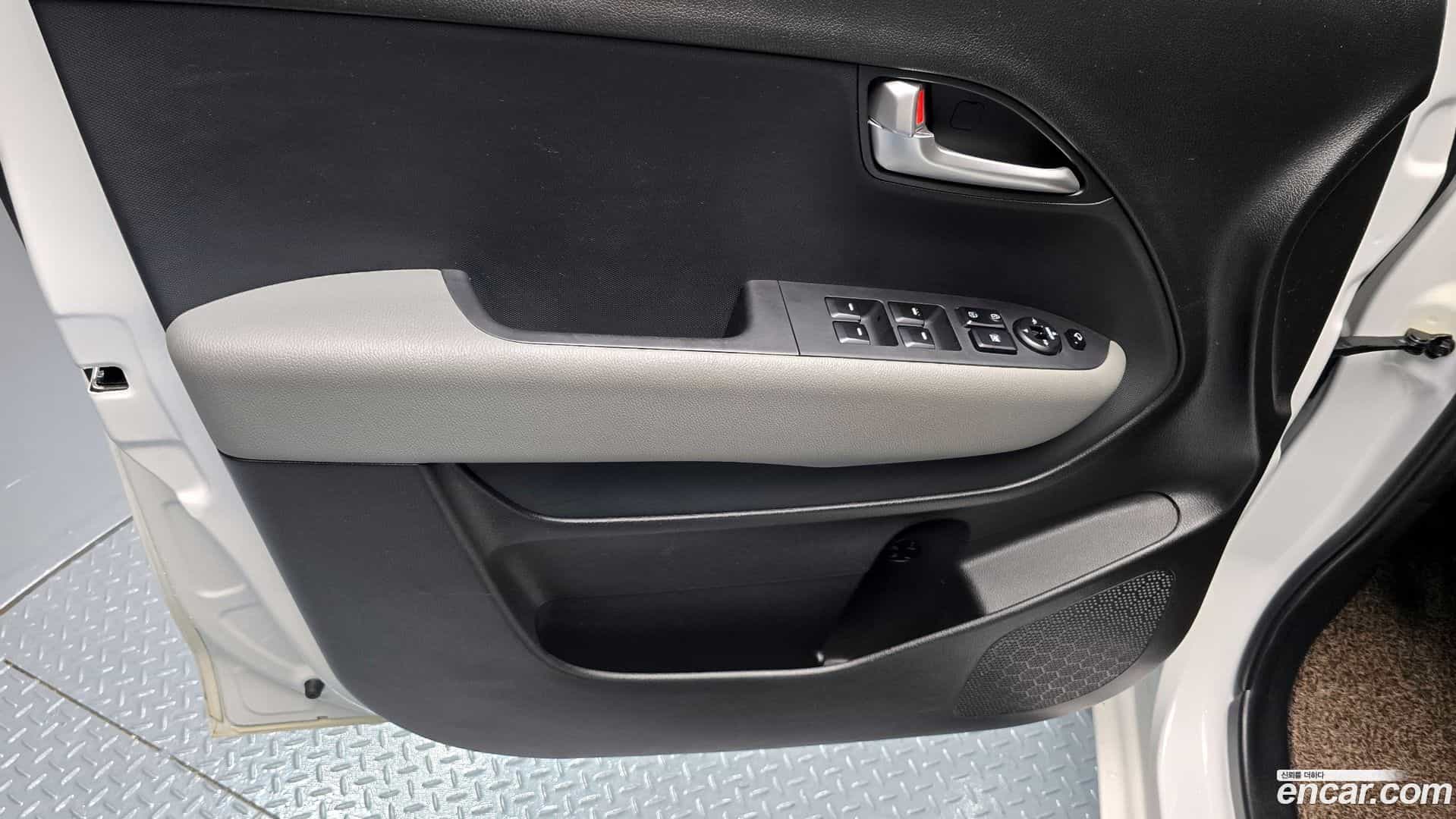 RAY Kia 2022.1-INNER-034