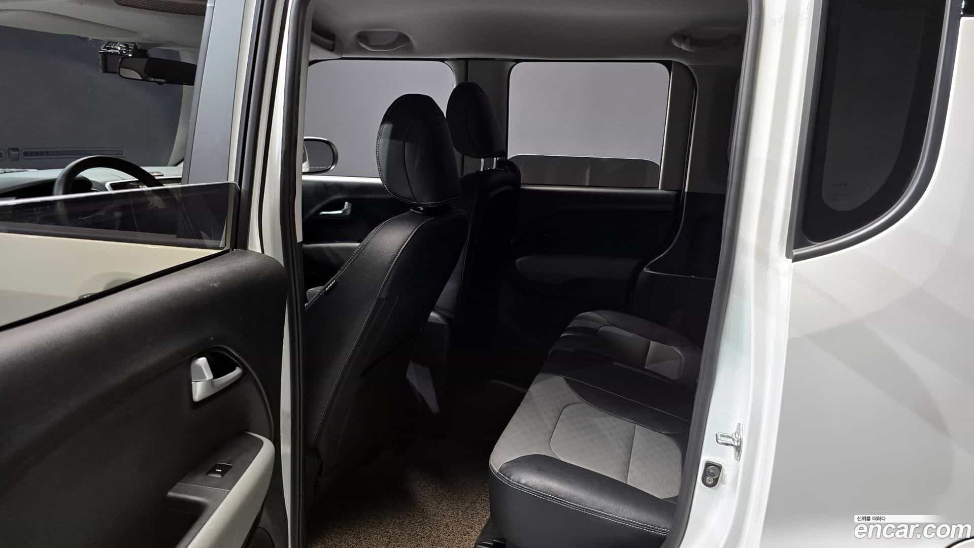 RAY Kia 2022.1-INNER-036