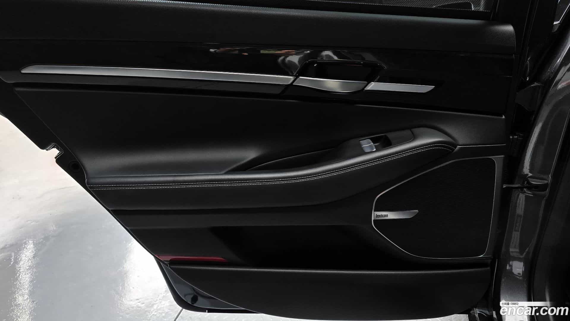 G90 Genesis 2019.2-INNER-035
