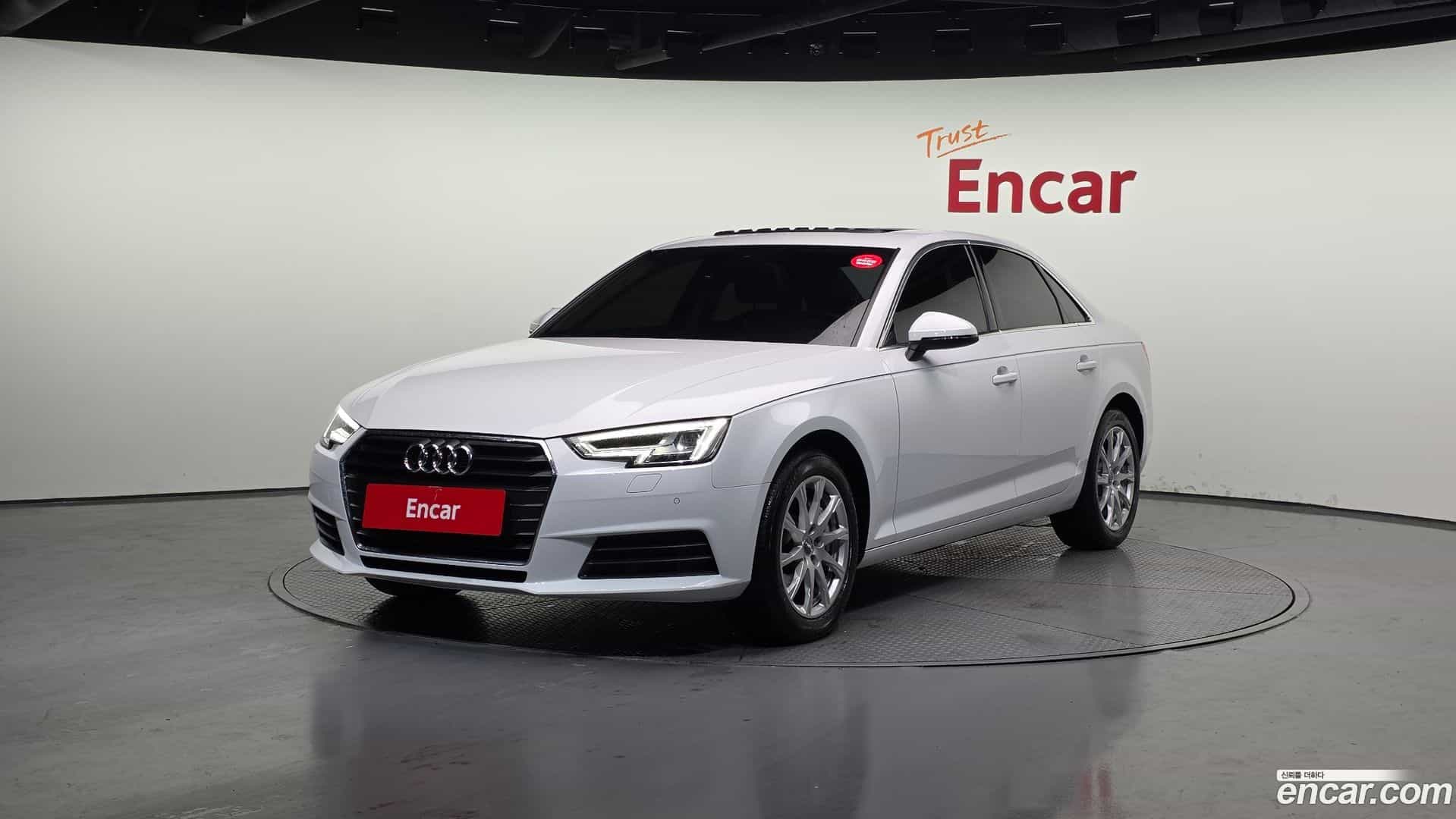 A4 Audi 2018.10-OUTER-001