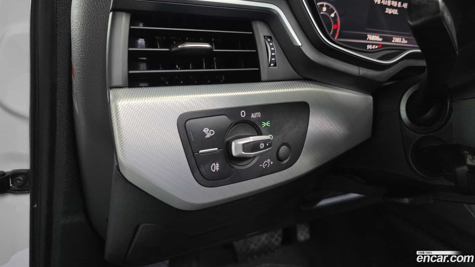 A4 Audi 2018.10-OPTION-022