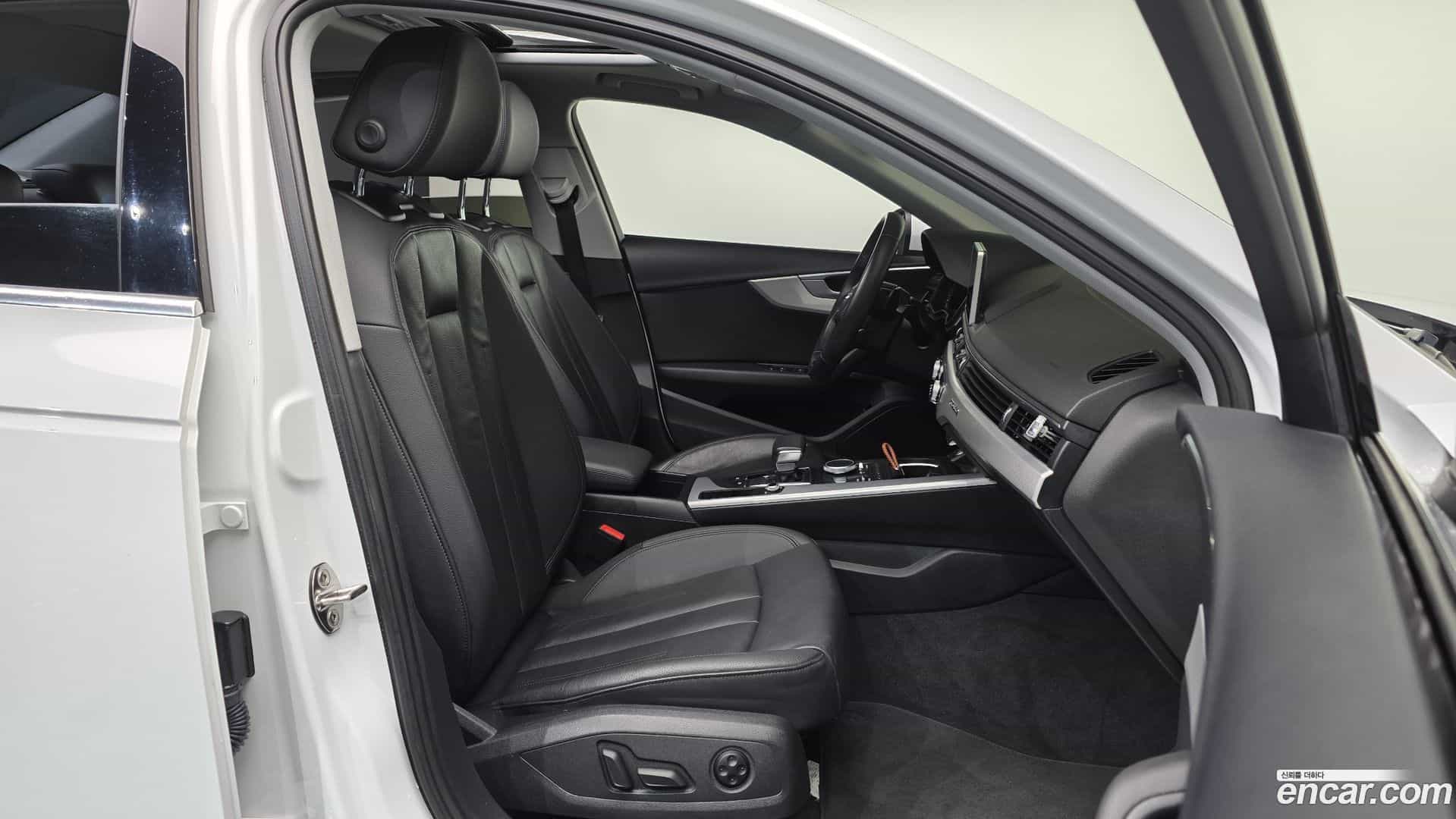 A4 Audi 2018.10-INNER-036