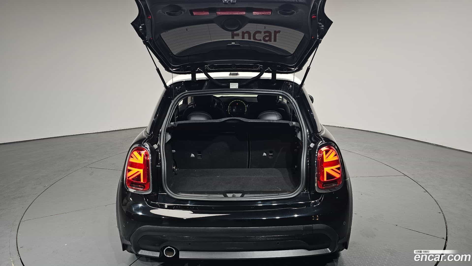 Cooper Mini 2022.4-OPTION-024