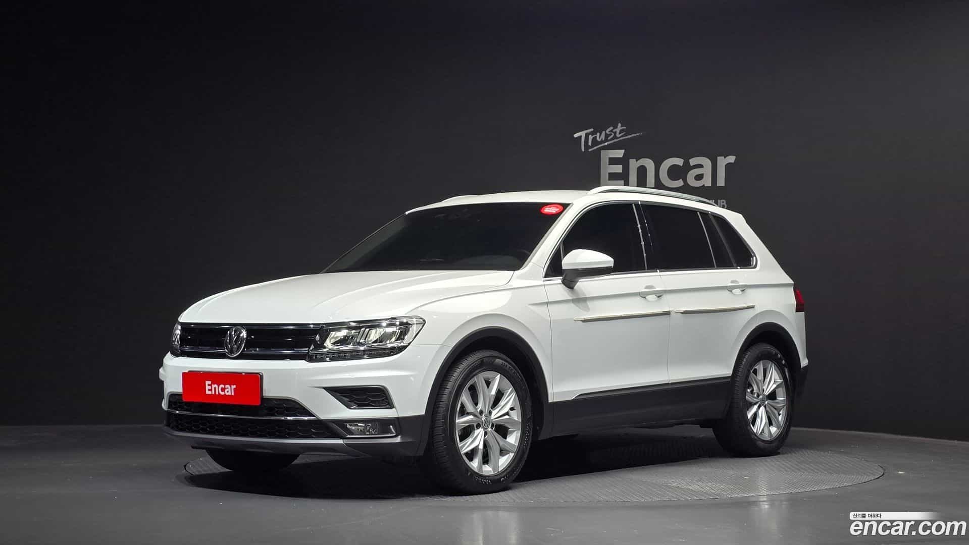 Tiguan Volkswagen 2020.9-OUTER-001