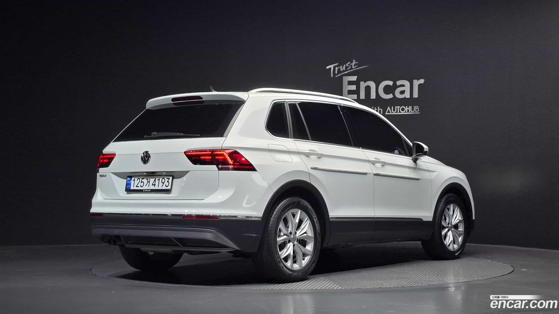 Tiguan Volkswagen 2020.9-OUTER-002