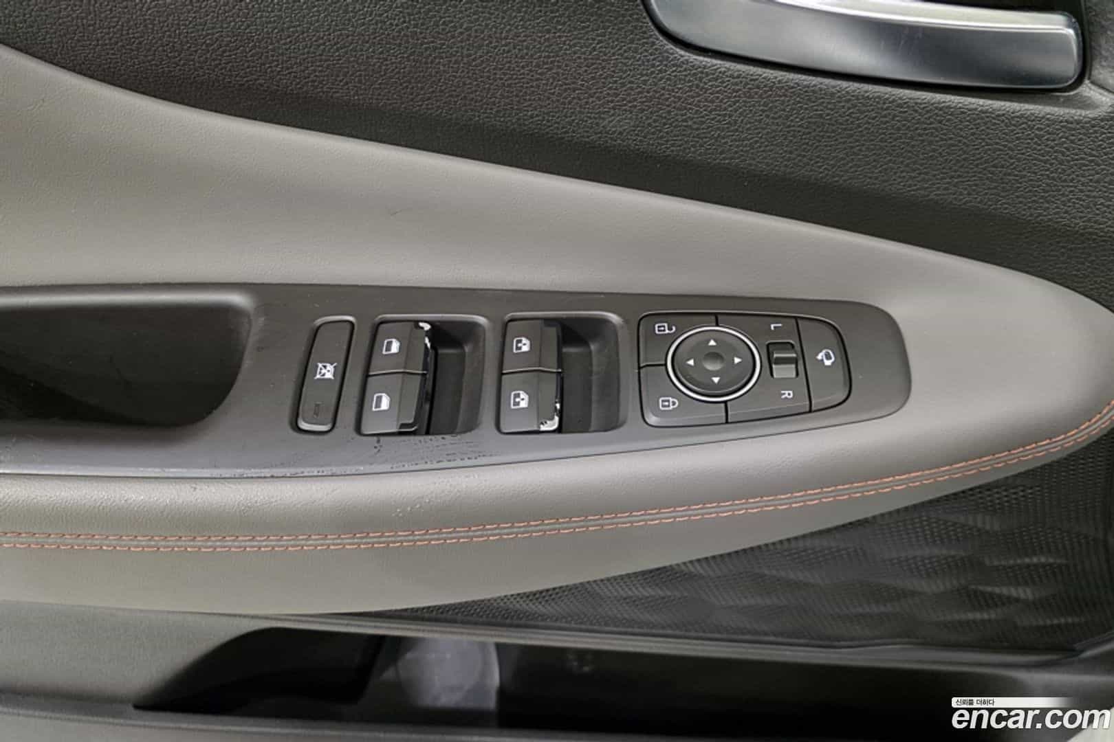 Santafe Hyundai 2019.0-OPTION-022