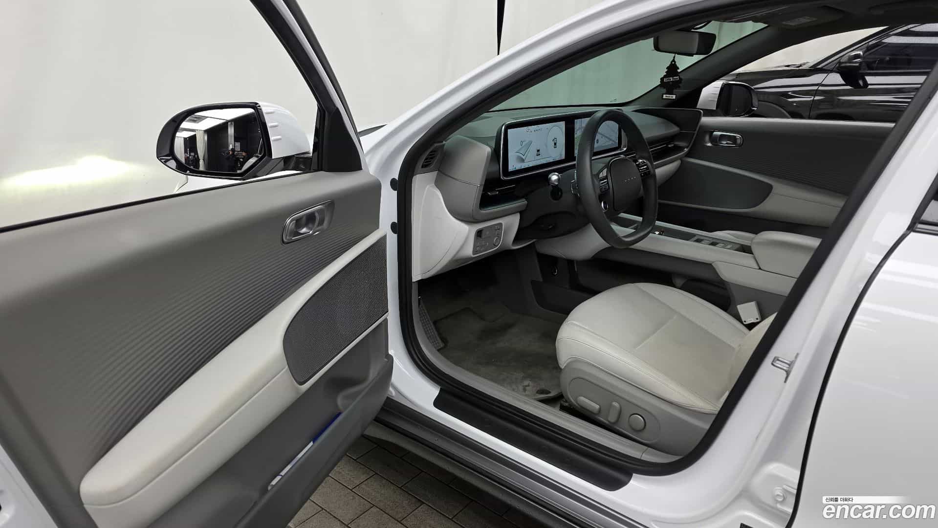 Ioniq6 Hyundai 2022.11-INNER-010