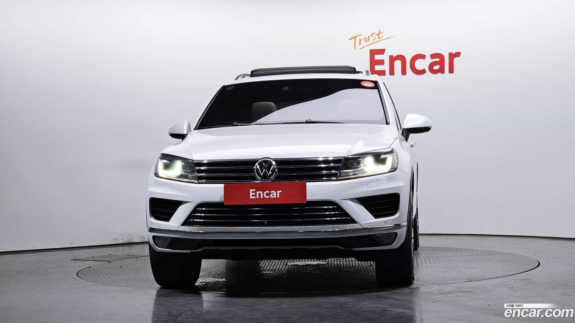 Touareg Volkswagen 2016.3-OUTER-003