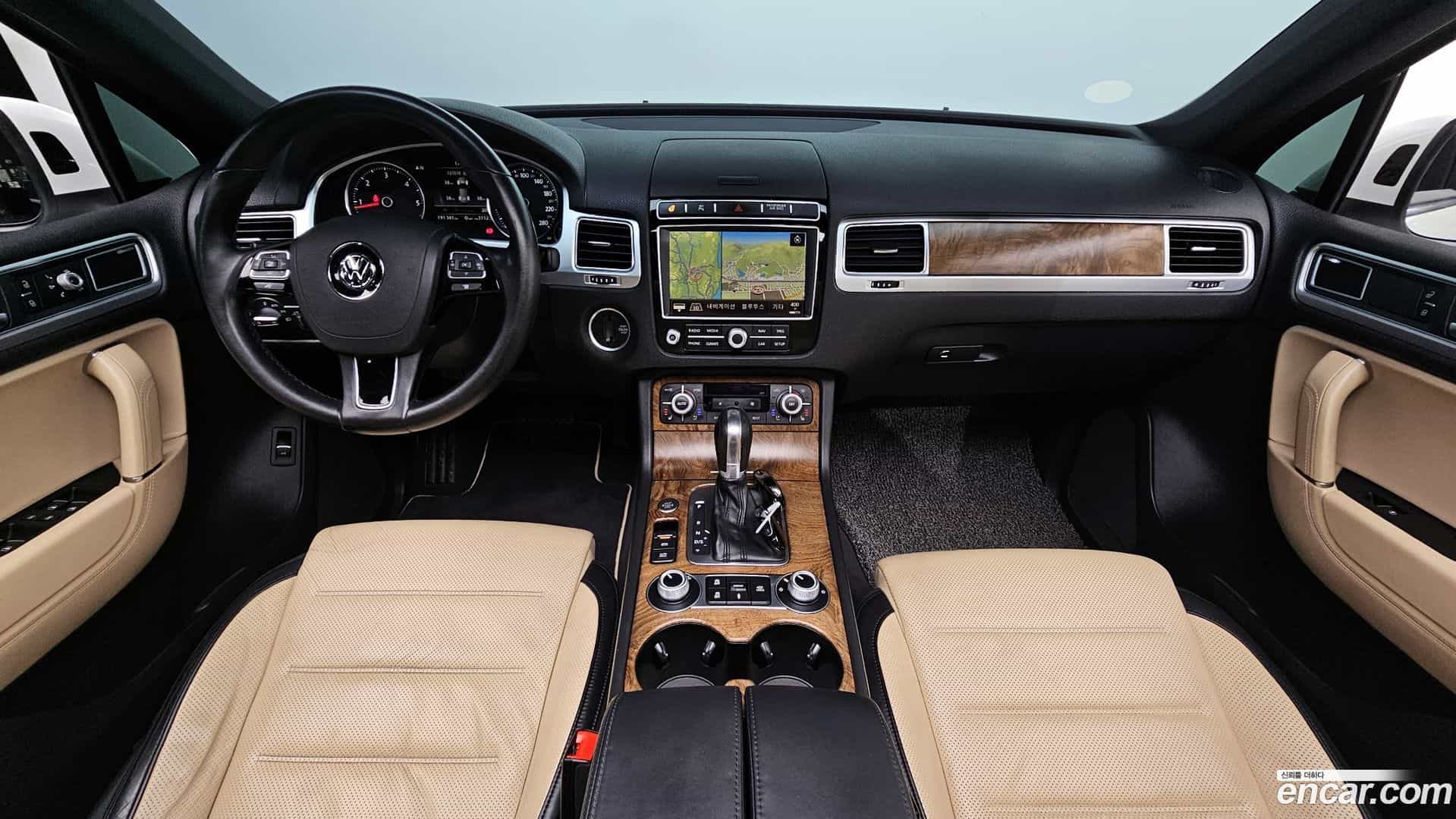 Touareg Volkswagen 2016.3-INNER-007