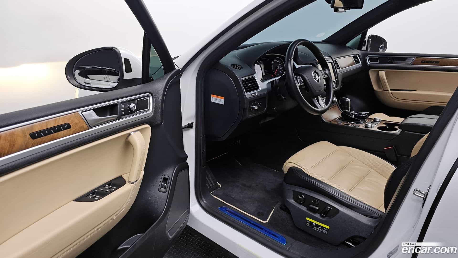 Touareg Volkswagen 2016.3-INNER-010