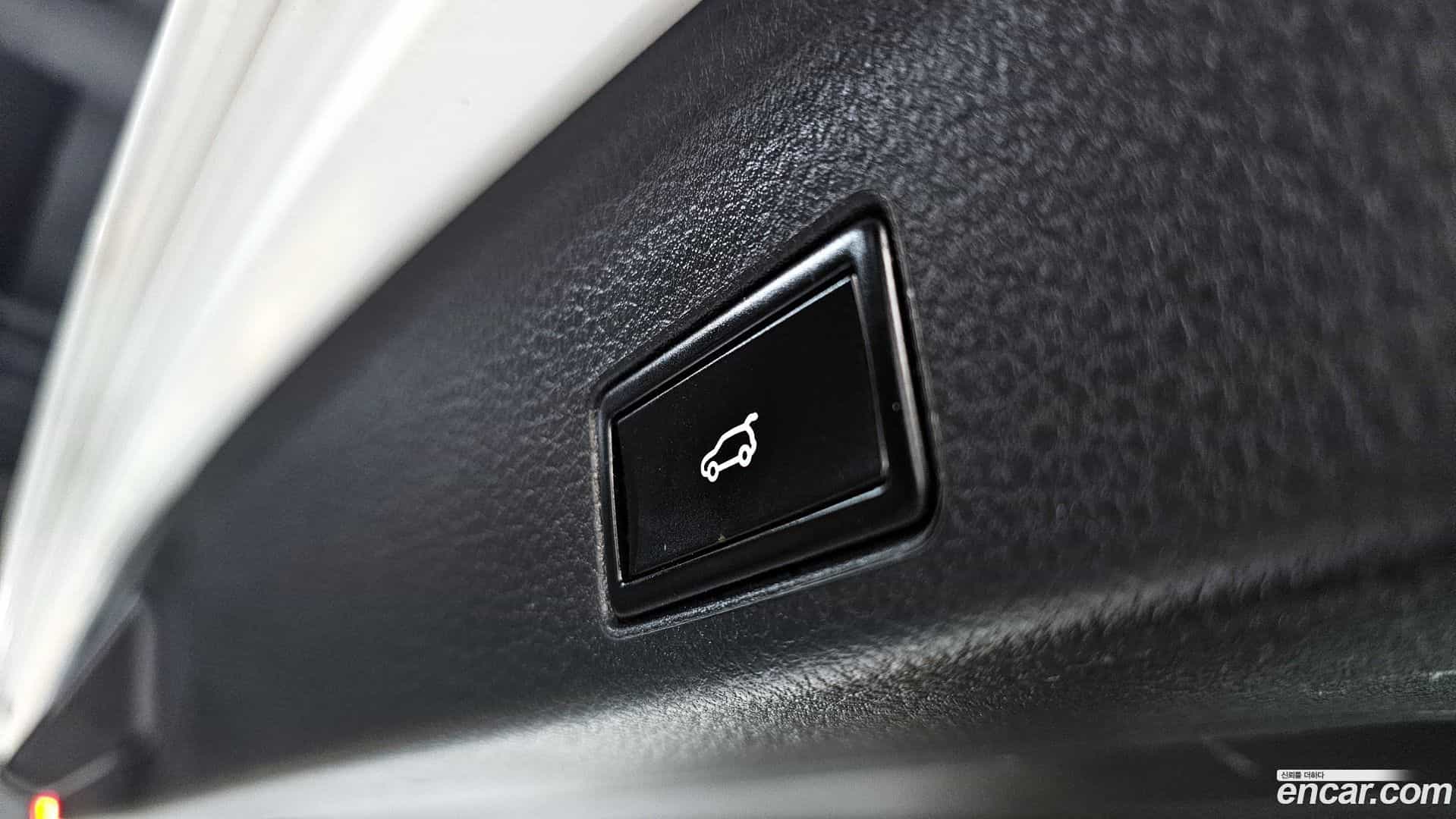 Touareg Volkswagen 2016.3-OPTION-023