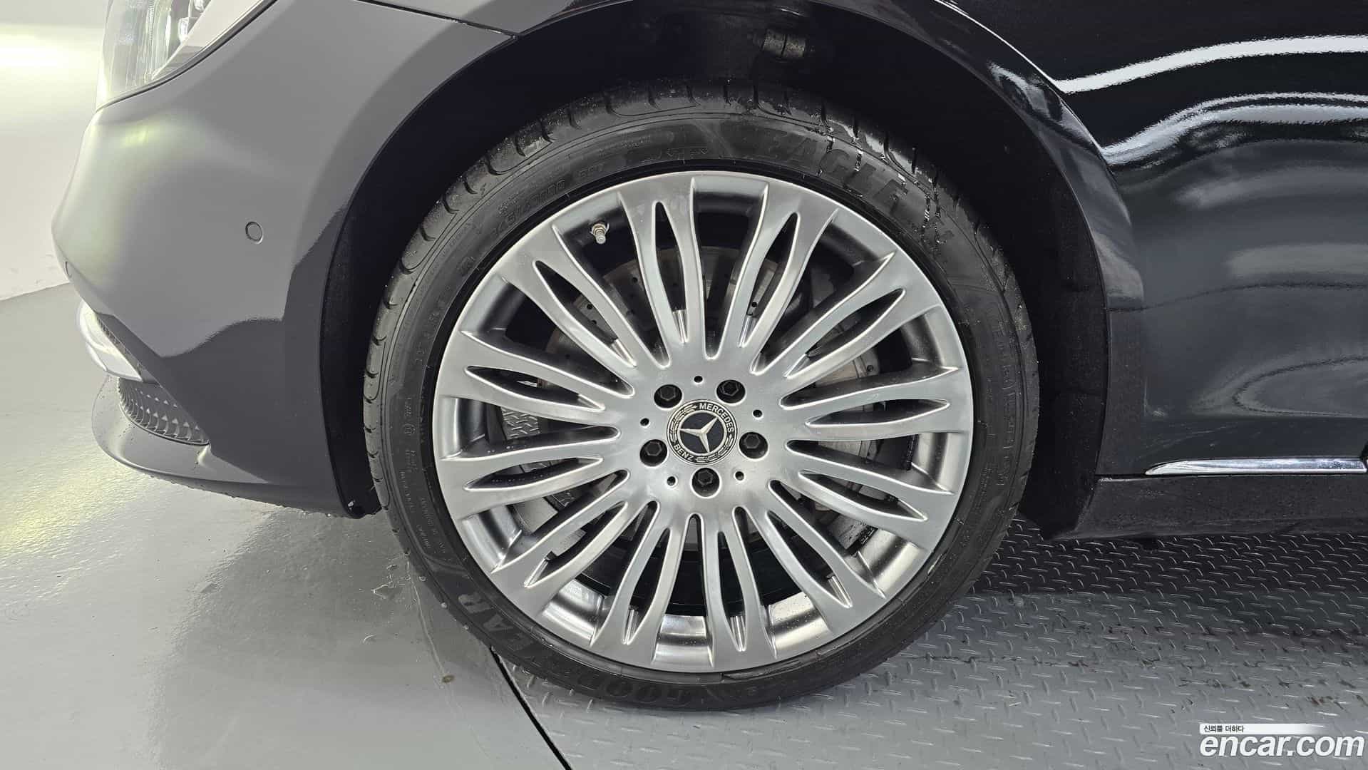 S-Class Mercedes-Benz 2017.10-OUTER-005