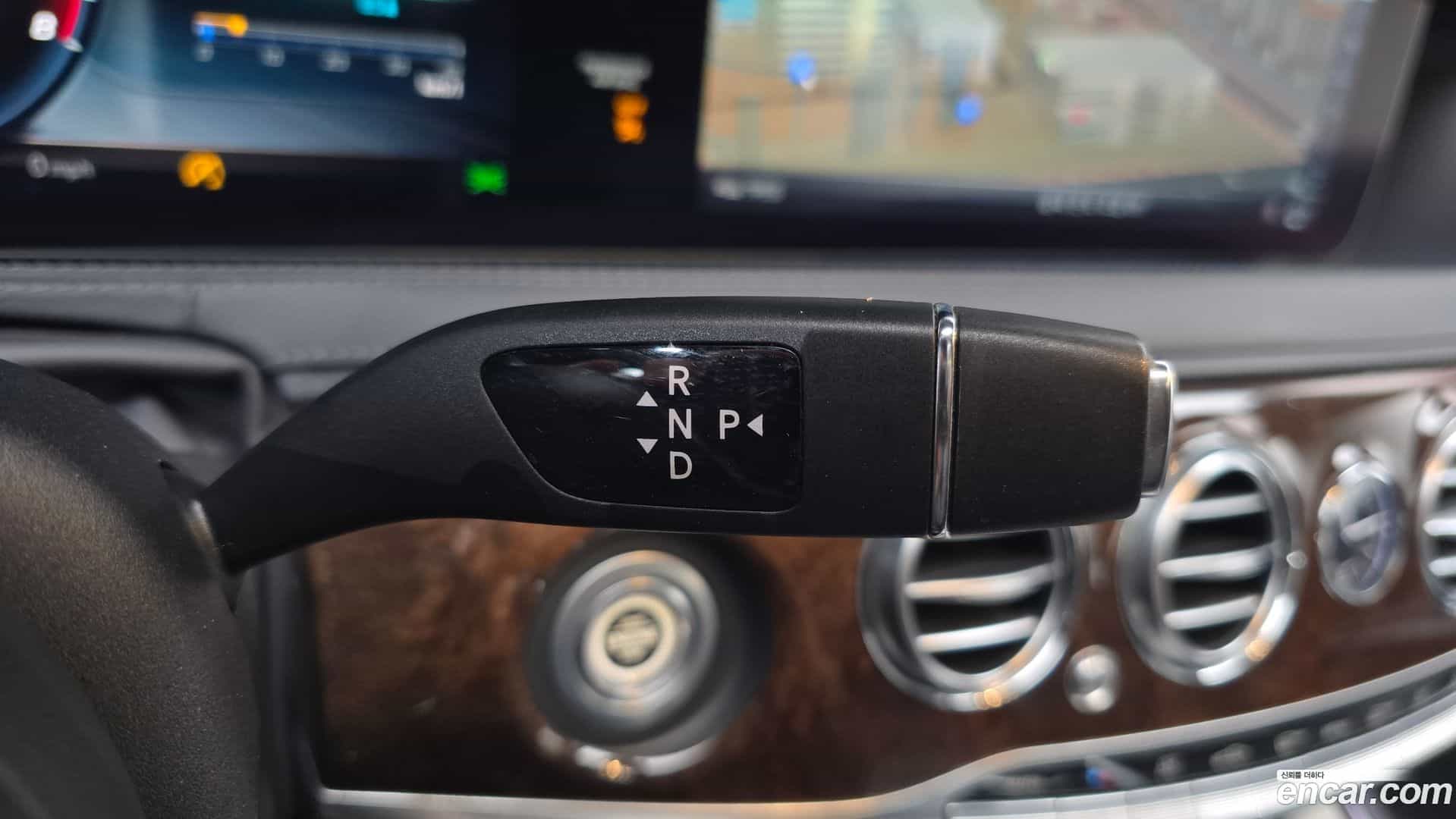 S-Class Mercedes-Benz 2017.10-INNER-009