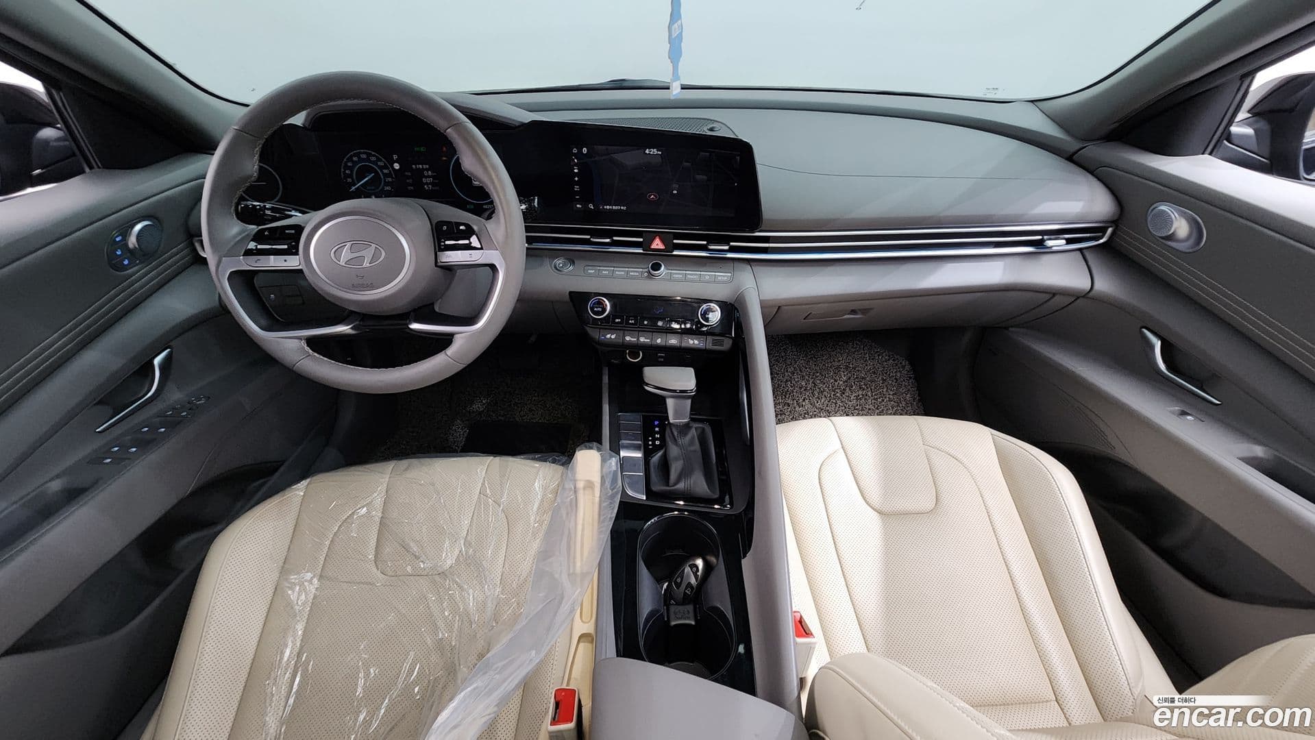 Main__Slider__Photo:AVANTE Hyundai 2023.3-6