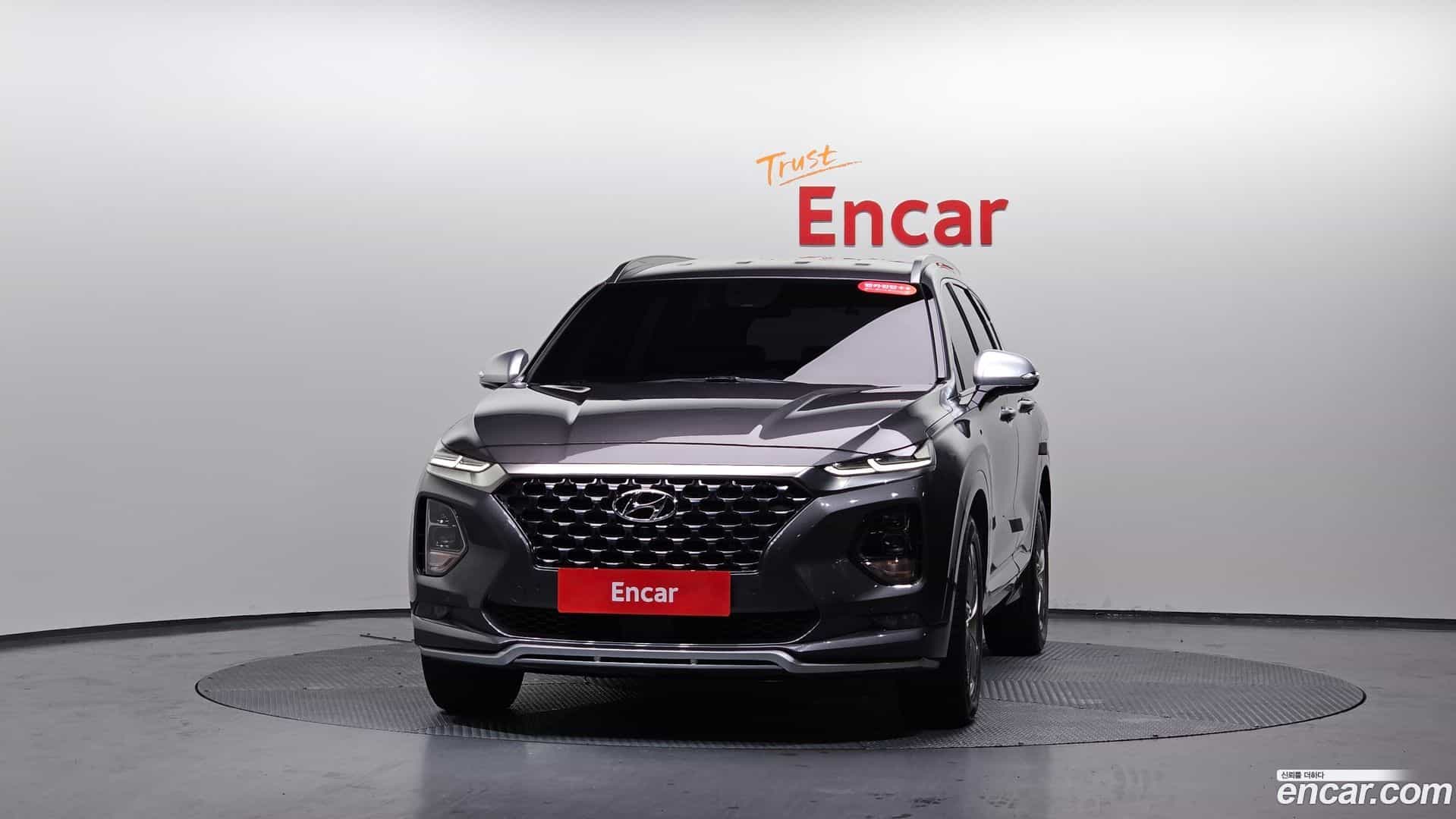 Santafe Hyundai 2018.10-OUTER-003