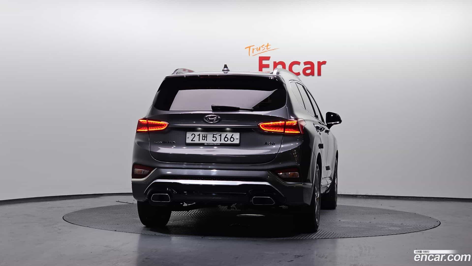 Santafe Hyundai 2018.10-OUTER-004