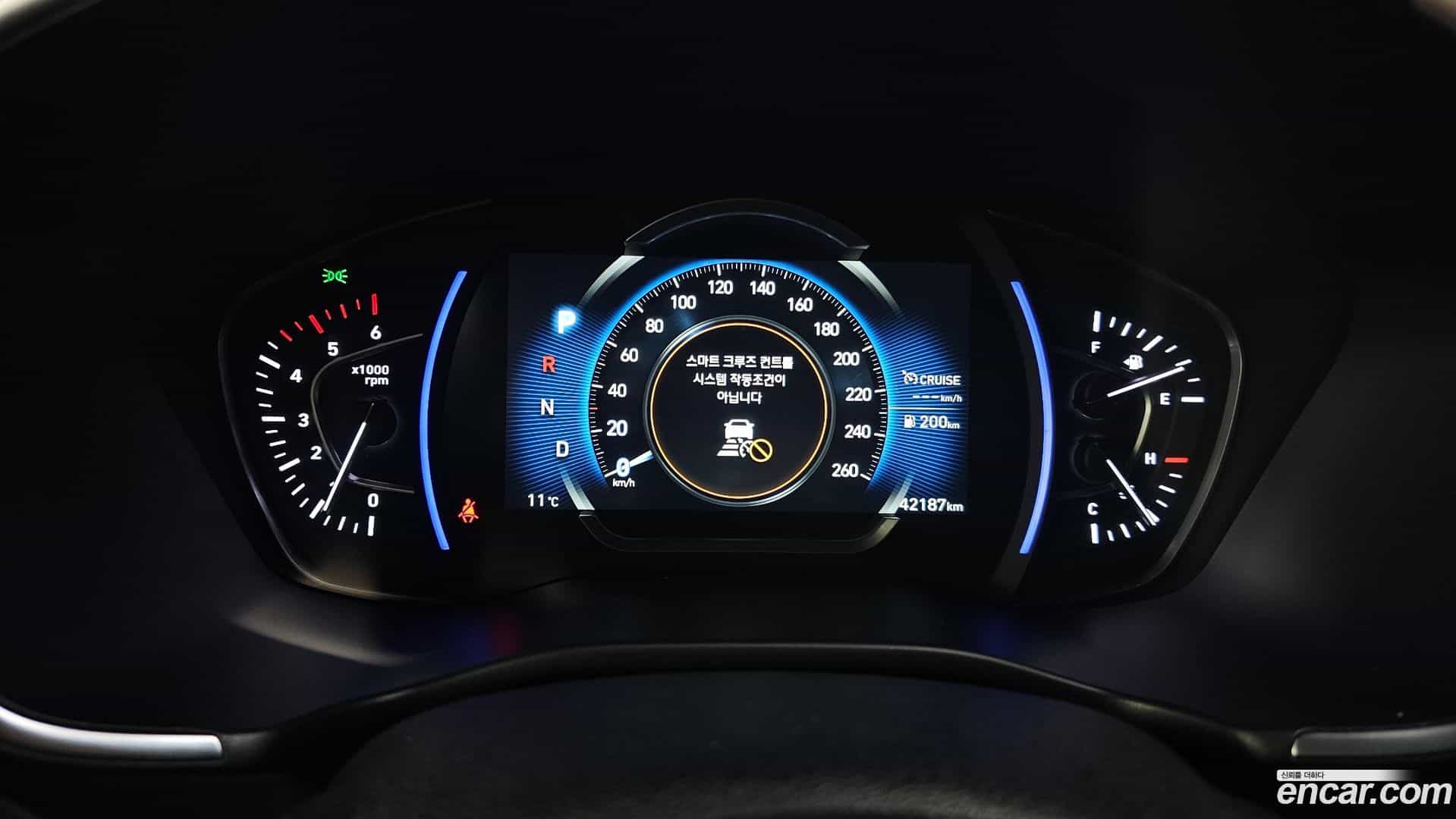 Santafe Hyundai 2018.10-INNER-008