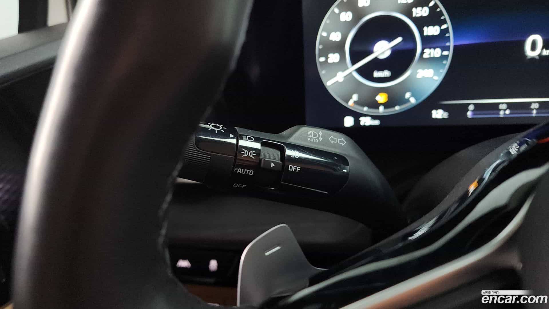 Canival Kia 2022.2-OPTION-042
