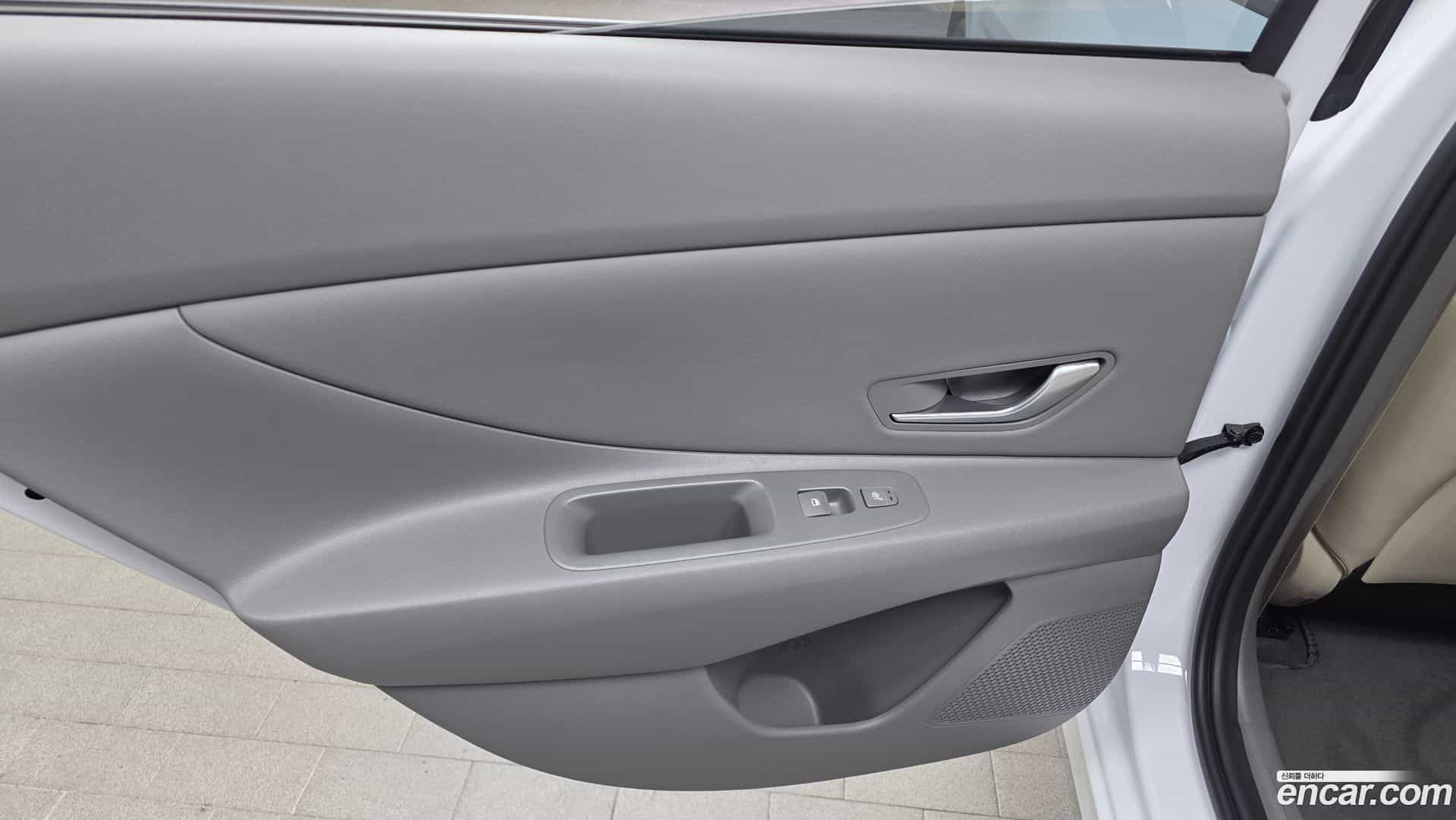 AVANTE Hyundai 2024.3-INNER-035