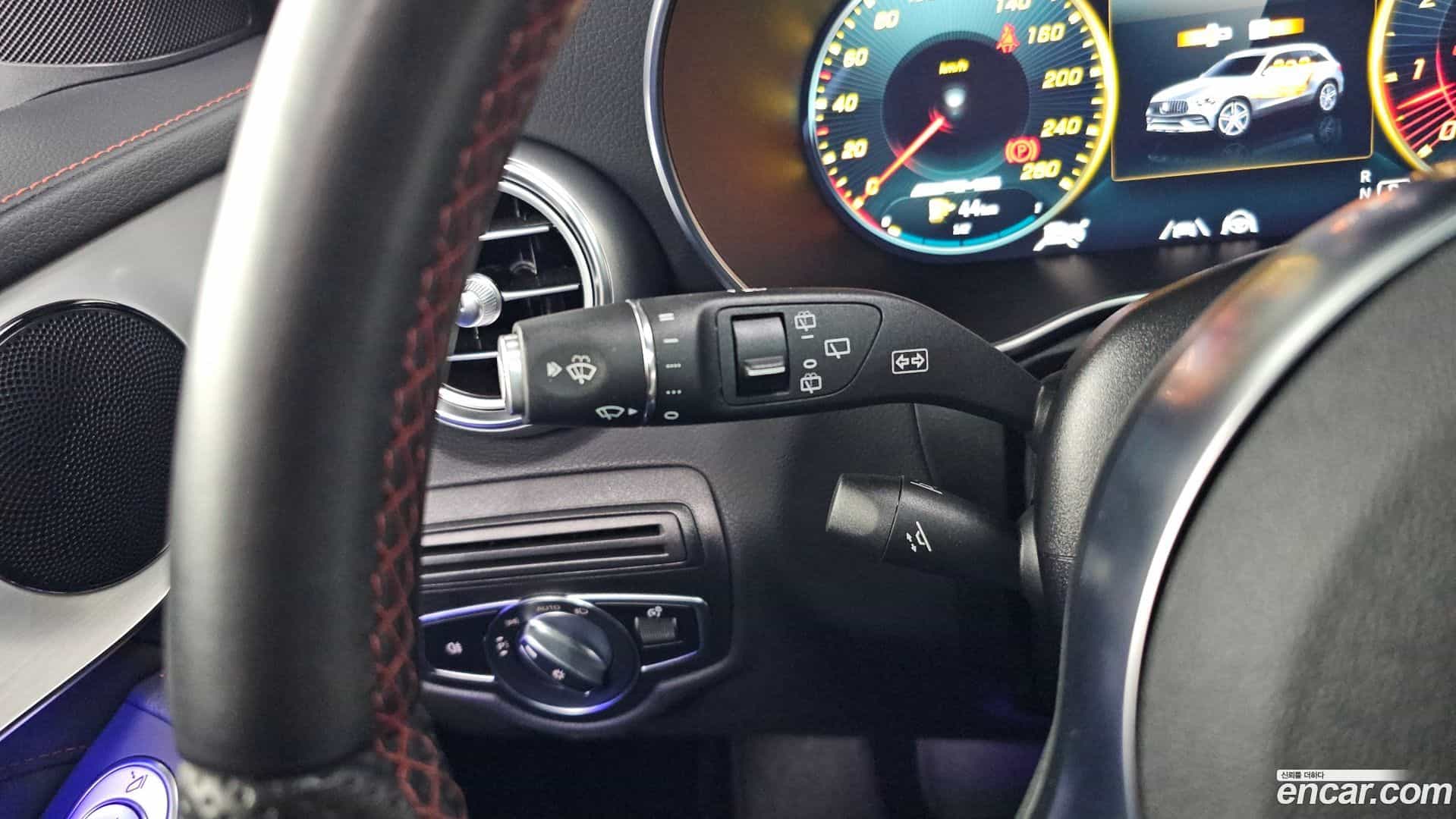 GLC-Class Mercedes-Benz 2022.11-OPTION-048