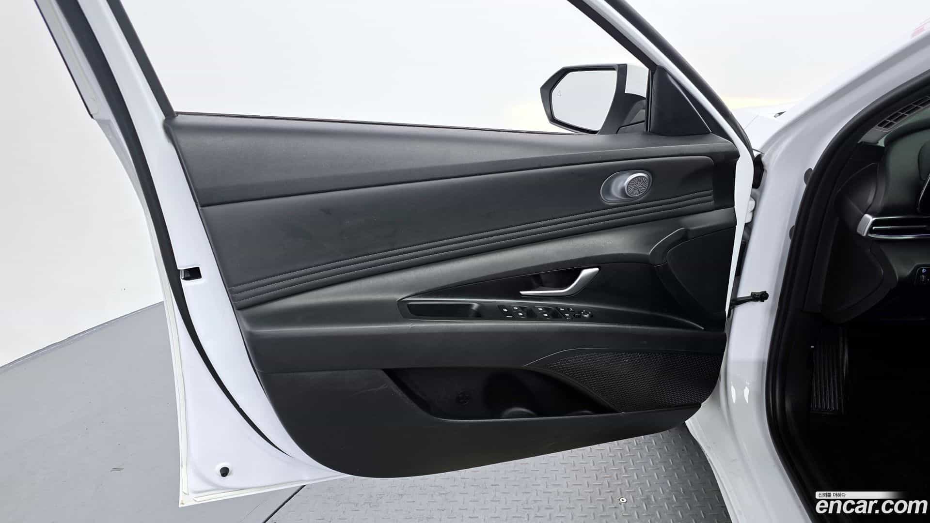 AVANTE Hyundai 2022.8-INNER-034