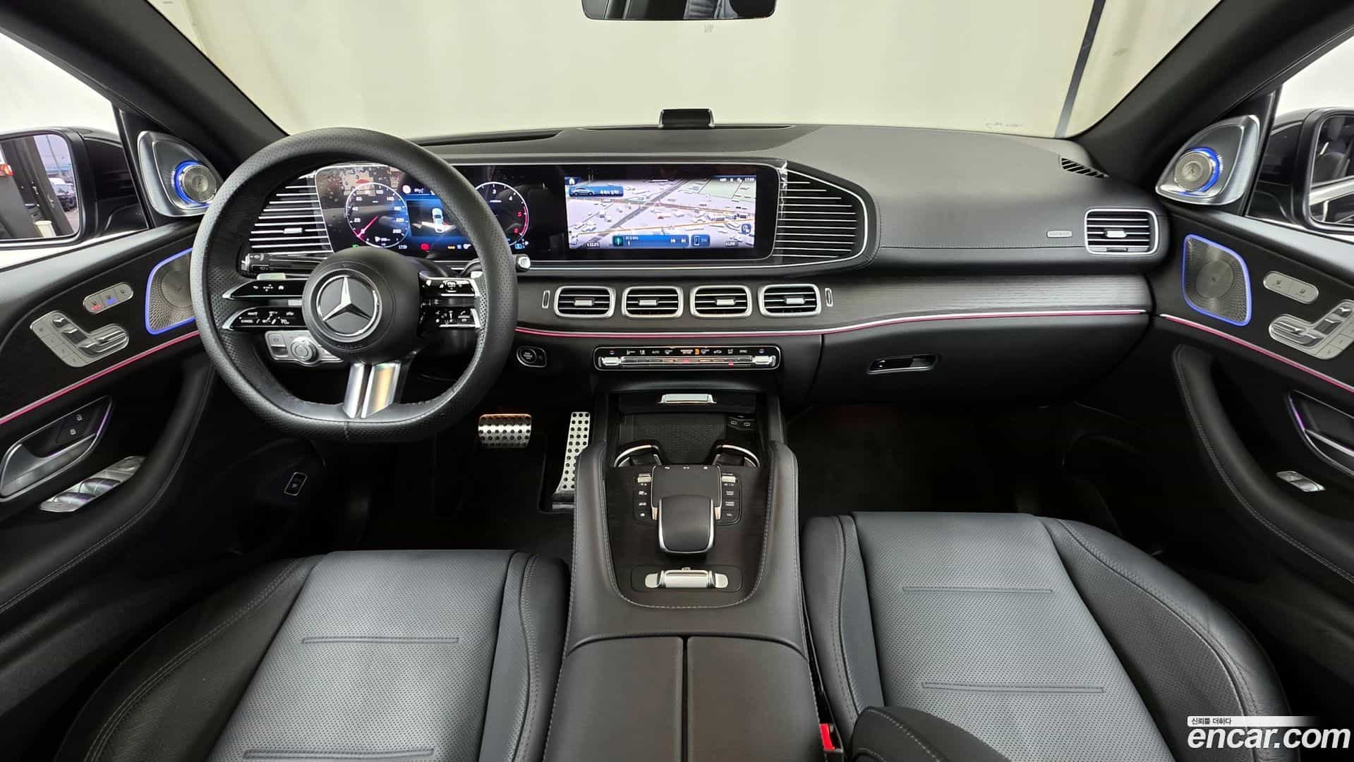 GLE-Class Mercedes-Benz 2023.11-INNER-007