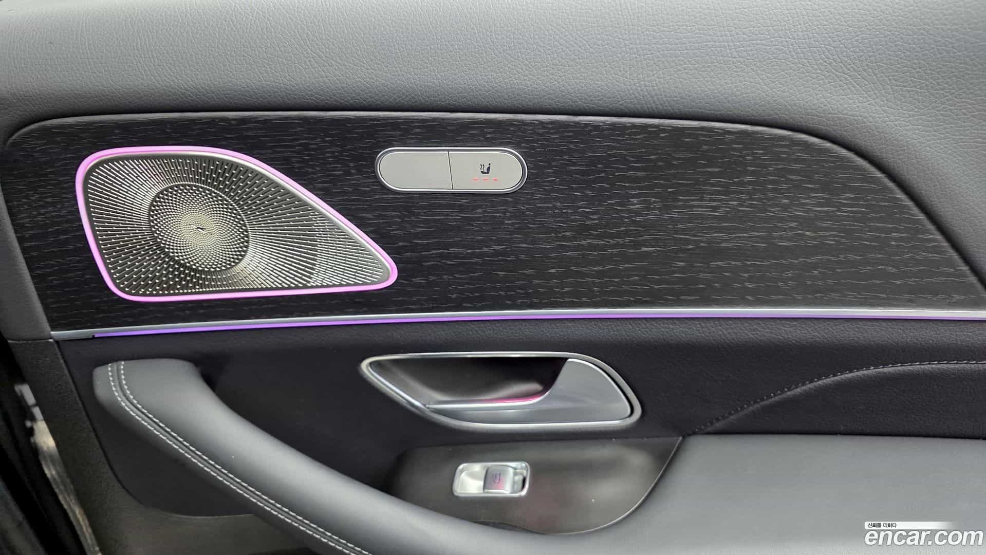 GLE-Class Mercedes-Benz 2023.11-OPTION-022