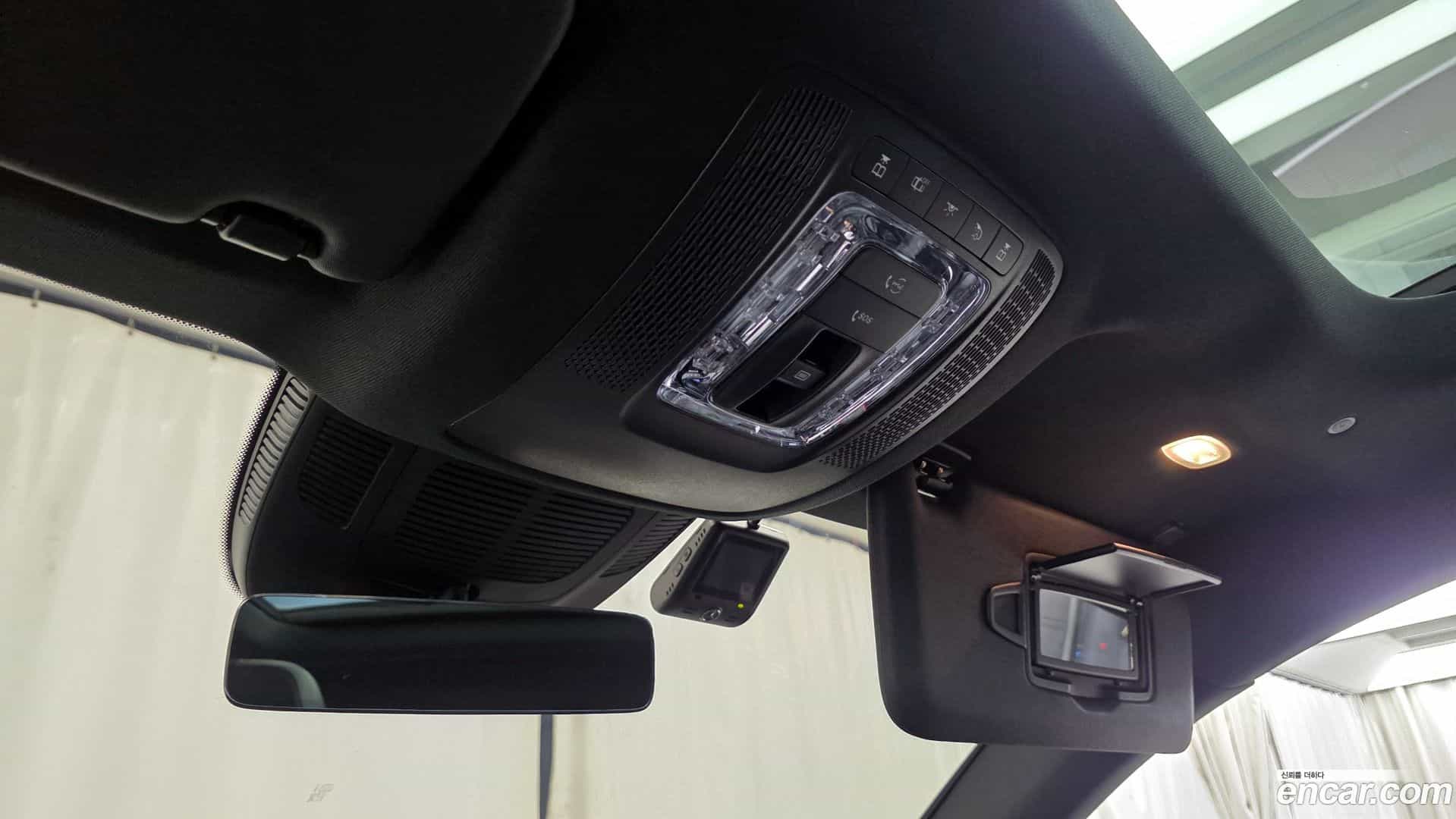 GLE-Class Mercedes-Benz 2023.11-OPTION-040