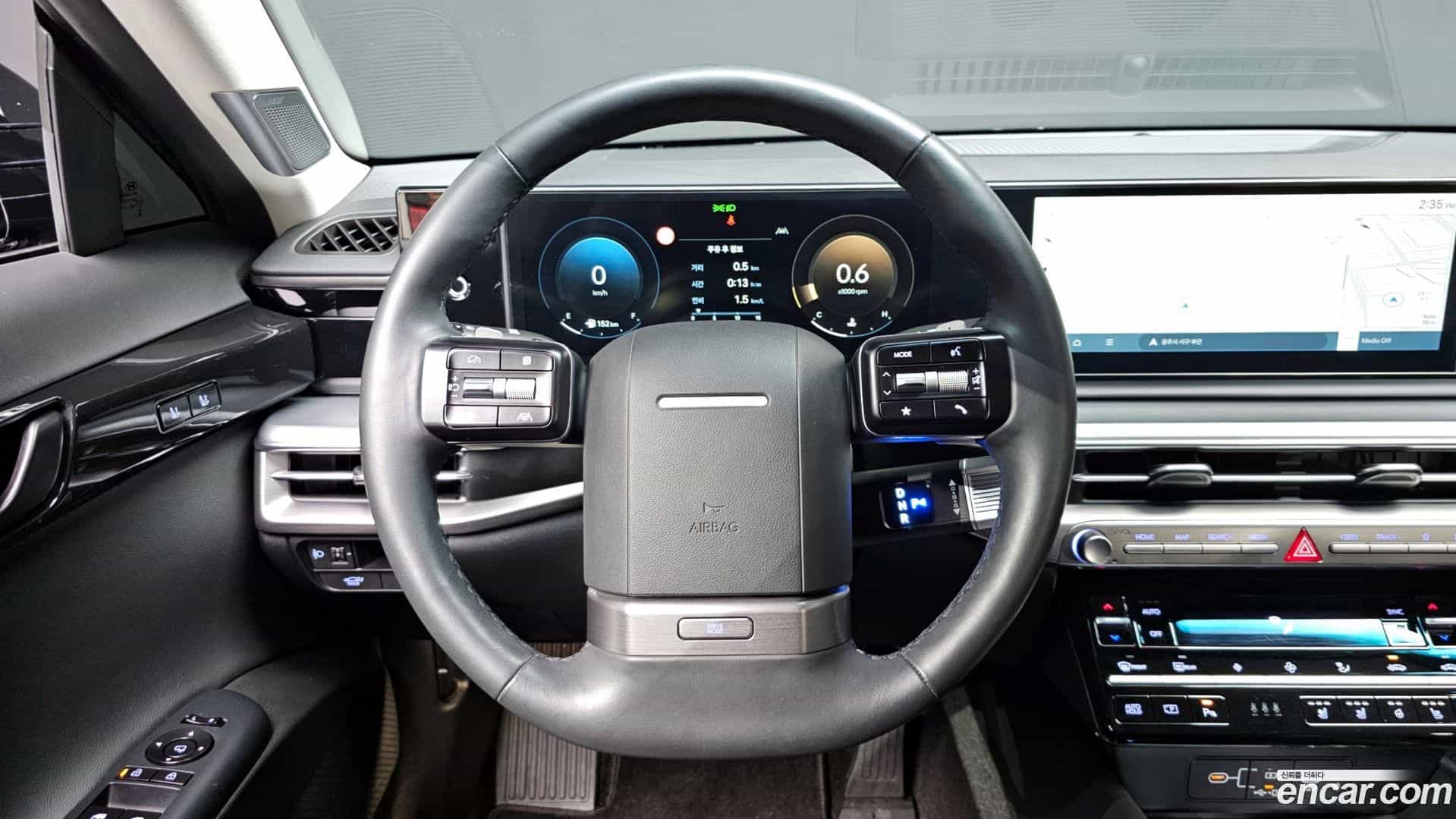 Grandeur Hyundai 2023.1-OPTION-018