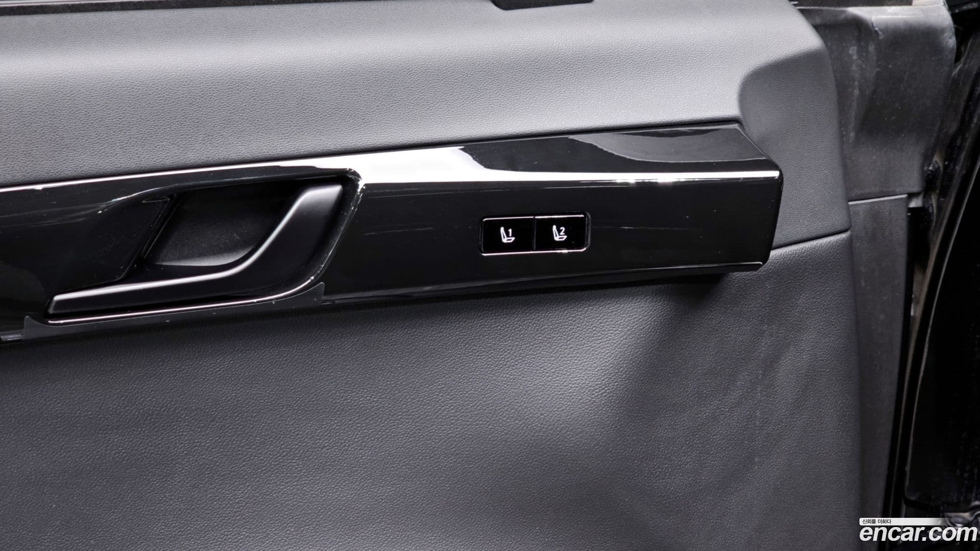 Main__Slider__Photo:Grandeur Hyundai 2023.1-15