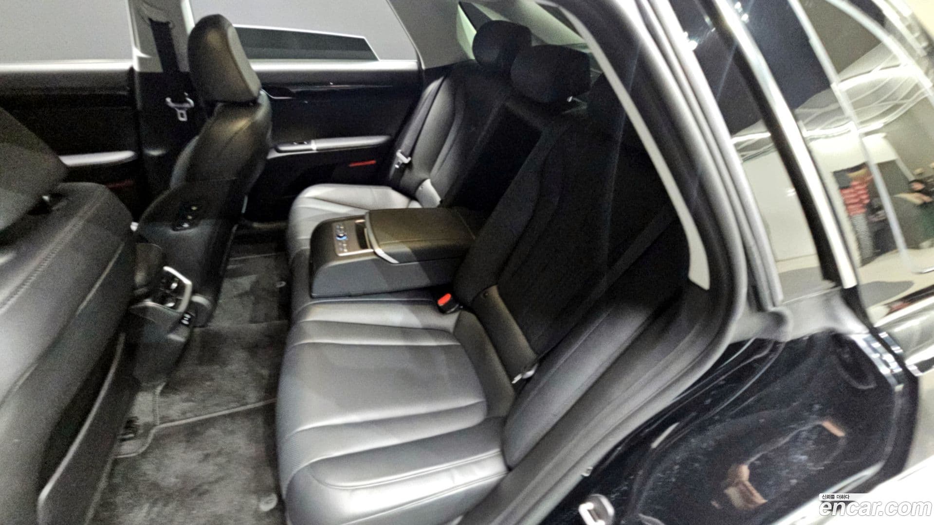 Main__Slider__Photo:Grandeur Hyundai 2023.1-17